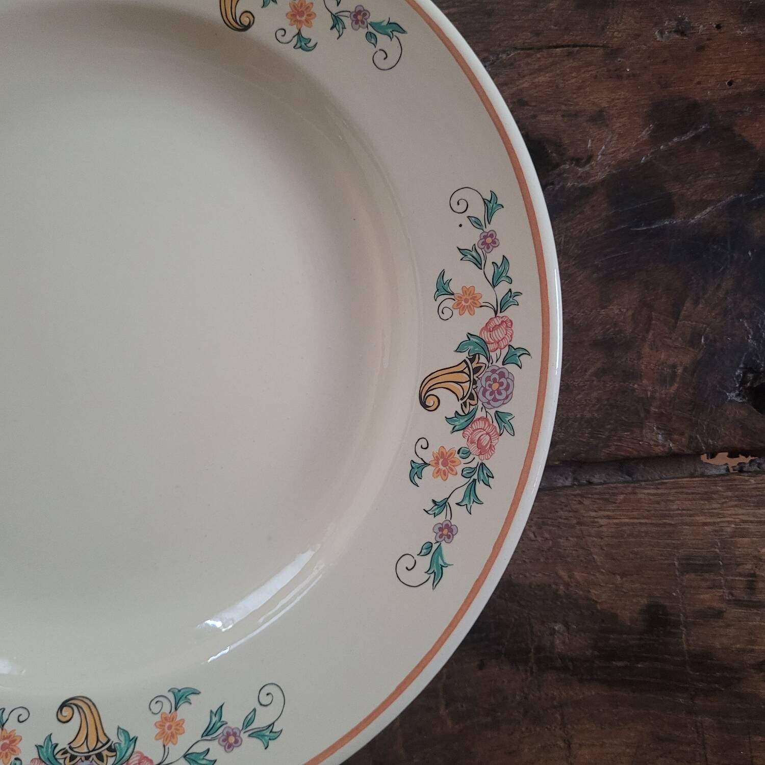 Saint-Clément round dish – floral horns of plenty decoration – 1960s