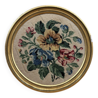 Frame with floral embroidery