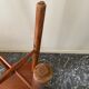 Tabouret en bois verni