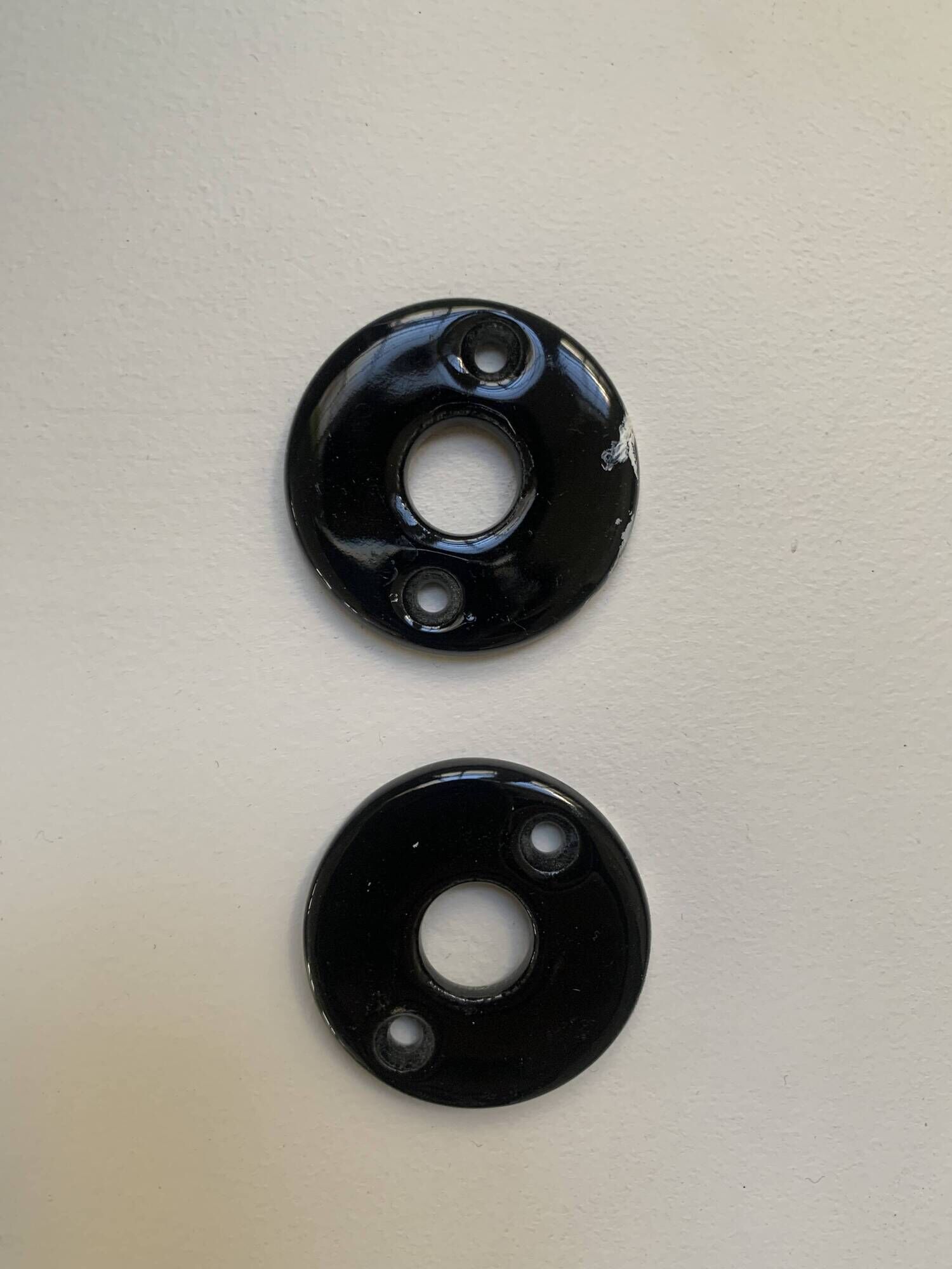 Rosace de poignées de porte en porcelaine noire de limoges