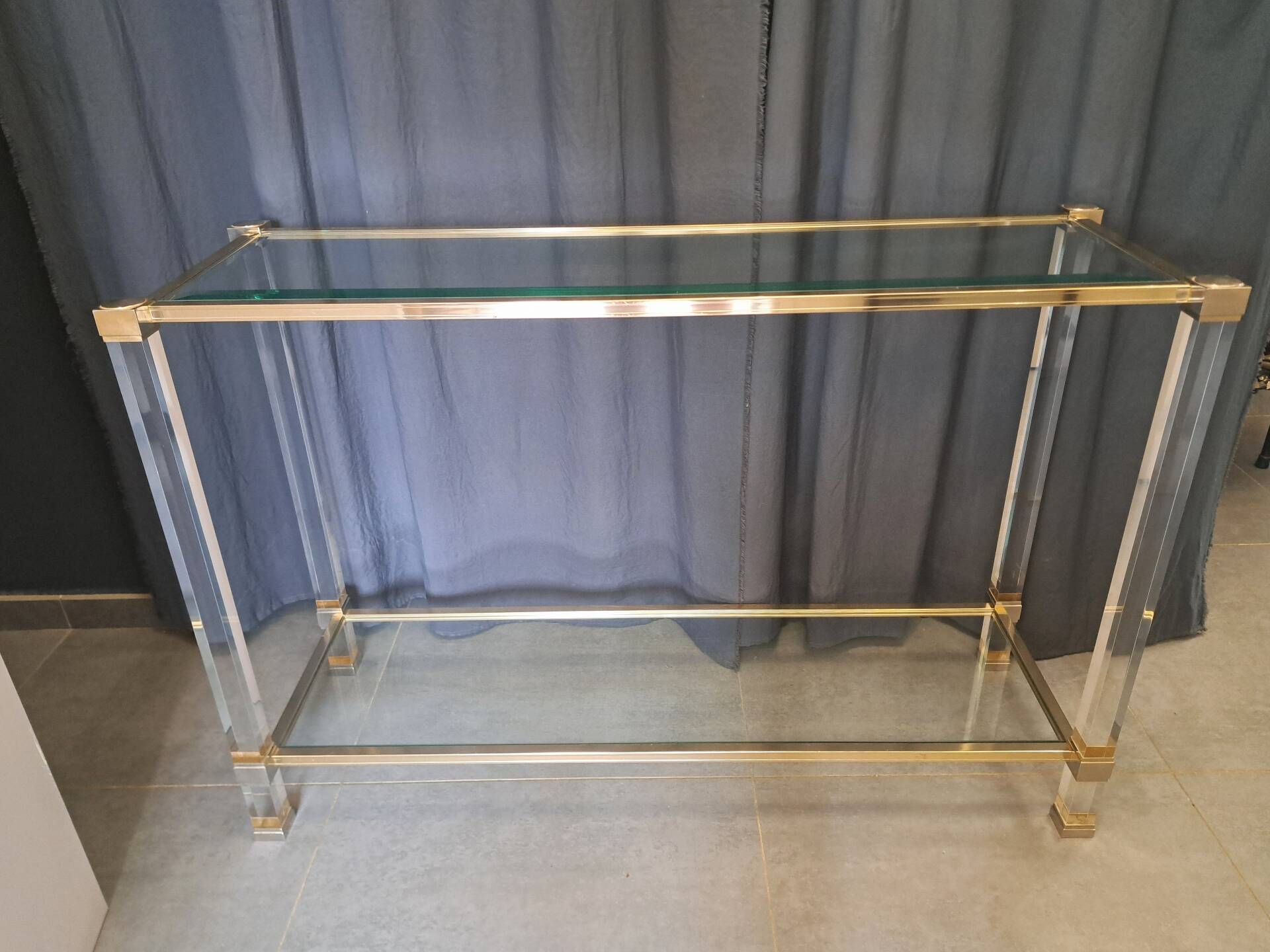 Console Pierre Vandel en lucite et alu doré