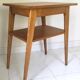 Guéridon pieds compas 1950 en bois clair, desserte, table d'appoint