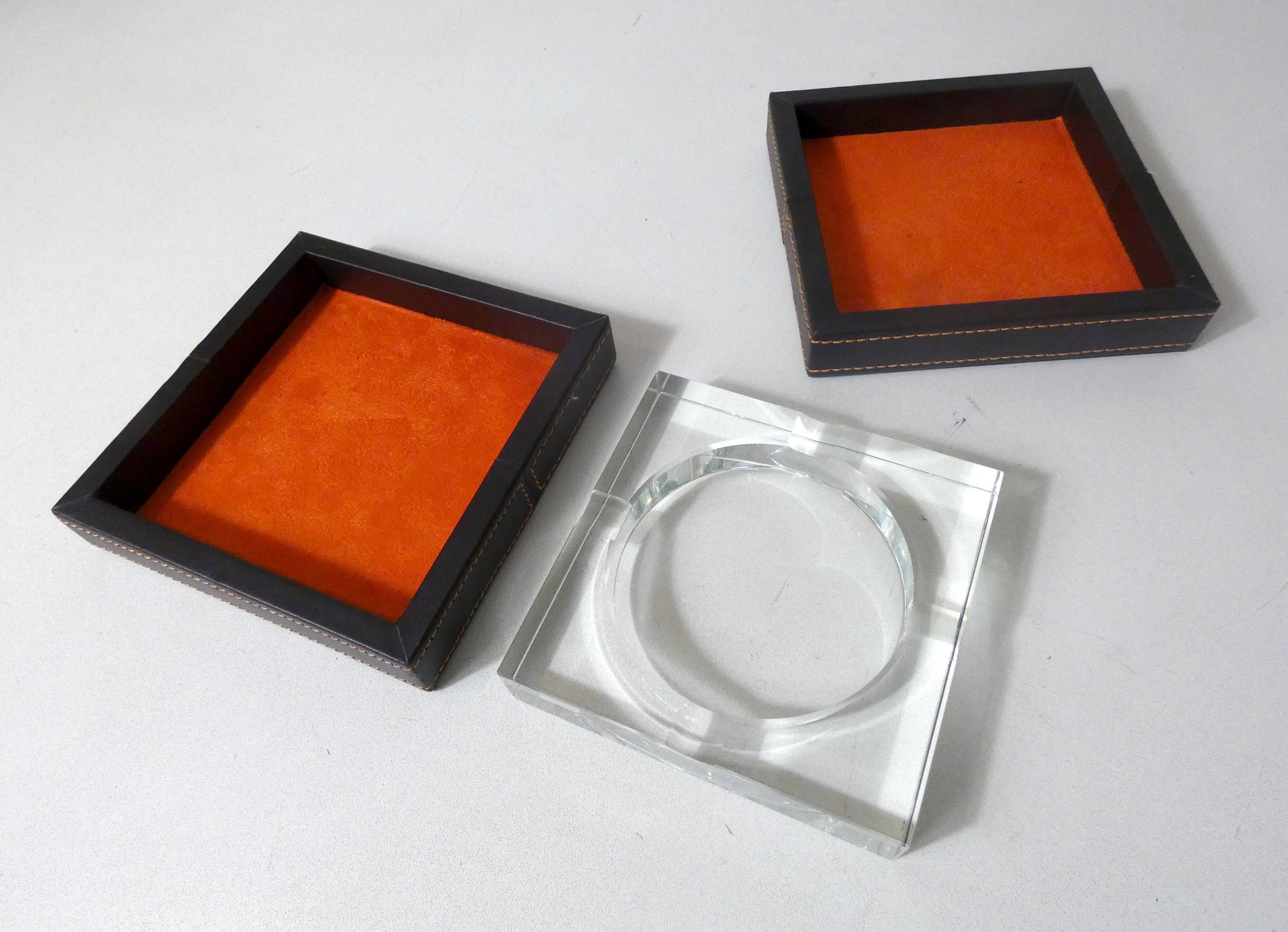 Coffret cendrier en verre et cuir vintage