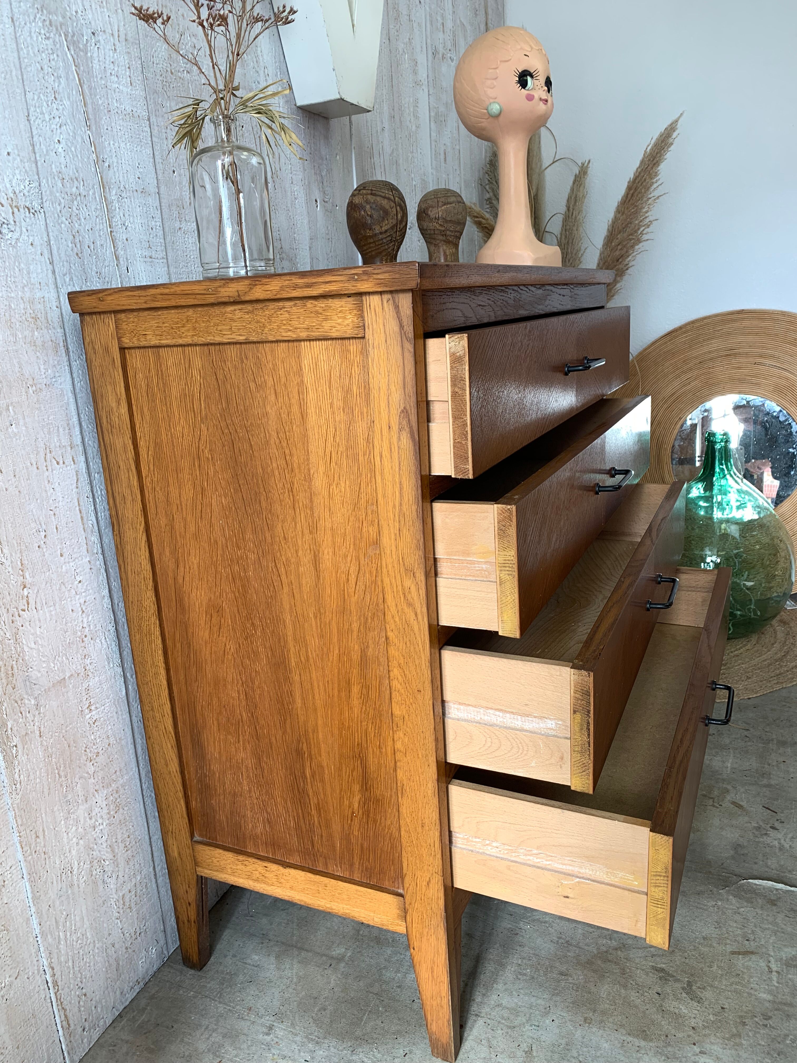 Vintage chest of drawers