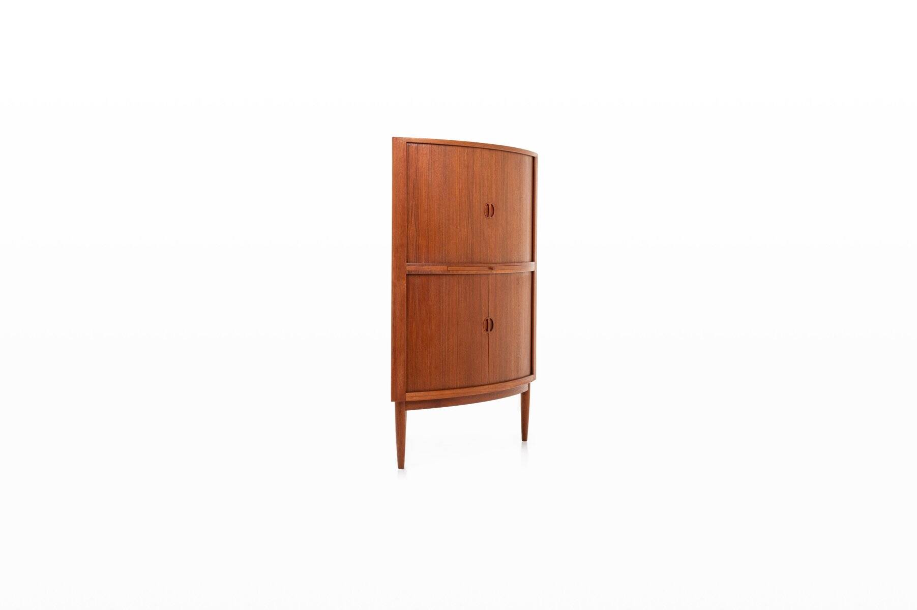 Danish corner cabinet by Johannes Andersen for Uldum Møbelfabrik, Denmark, 1960s