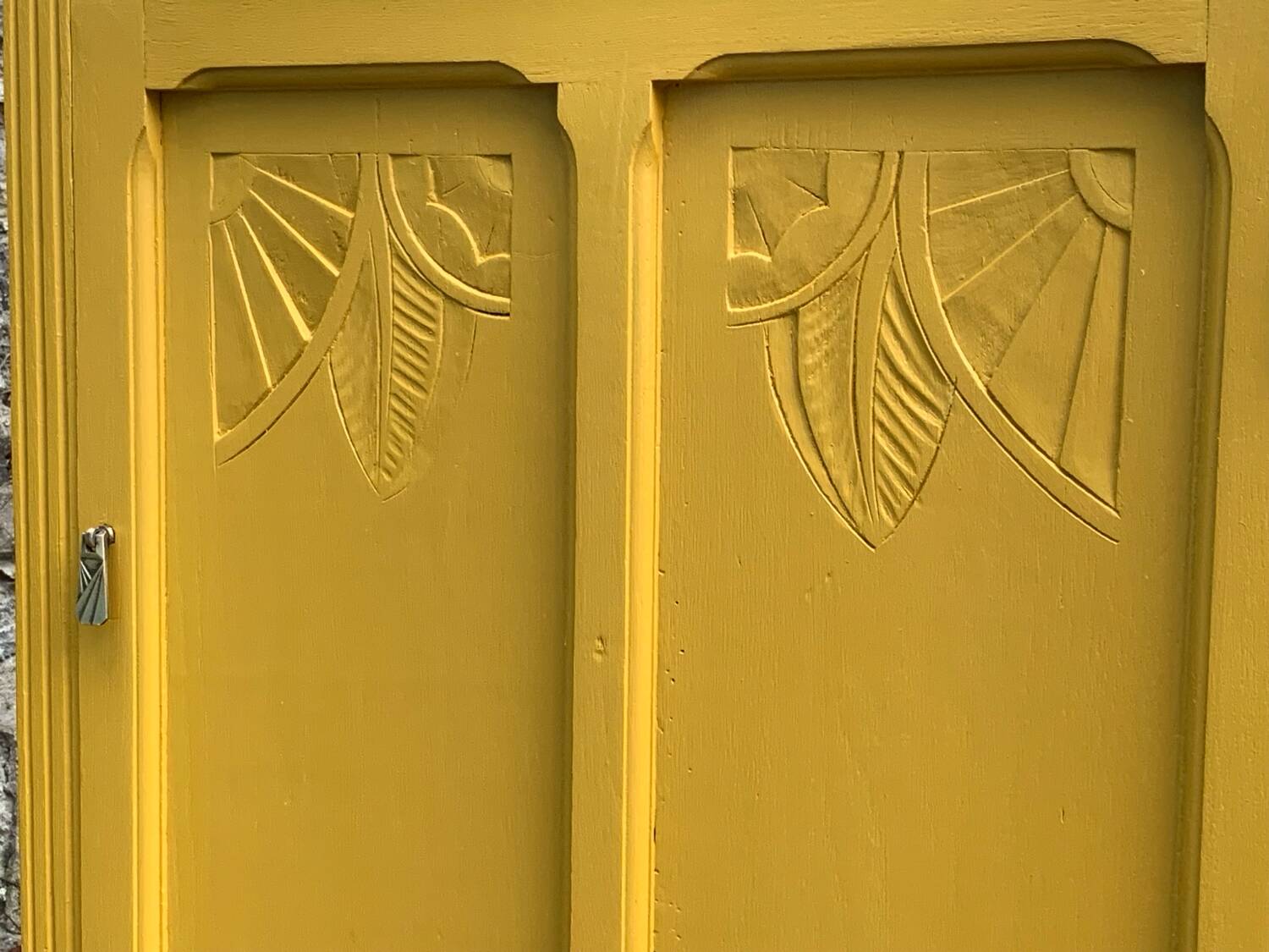 Parisian art deco buffet in yellow ochre