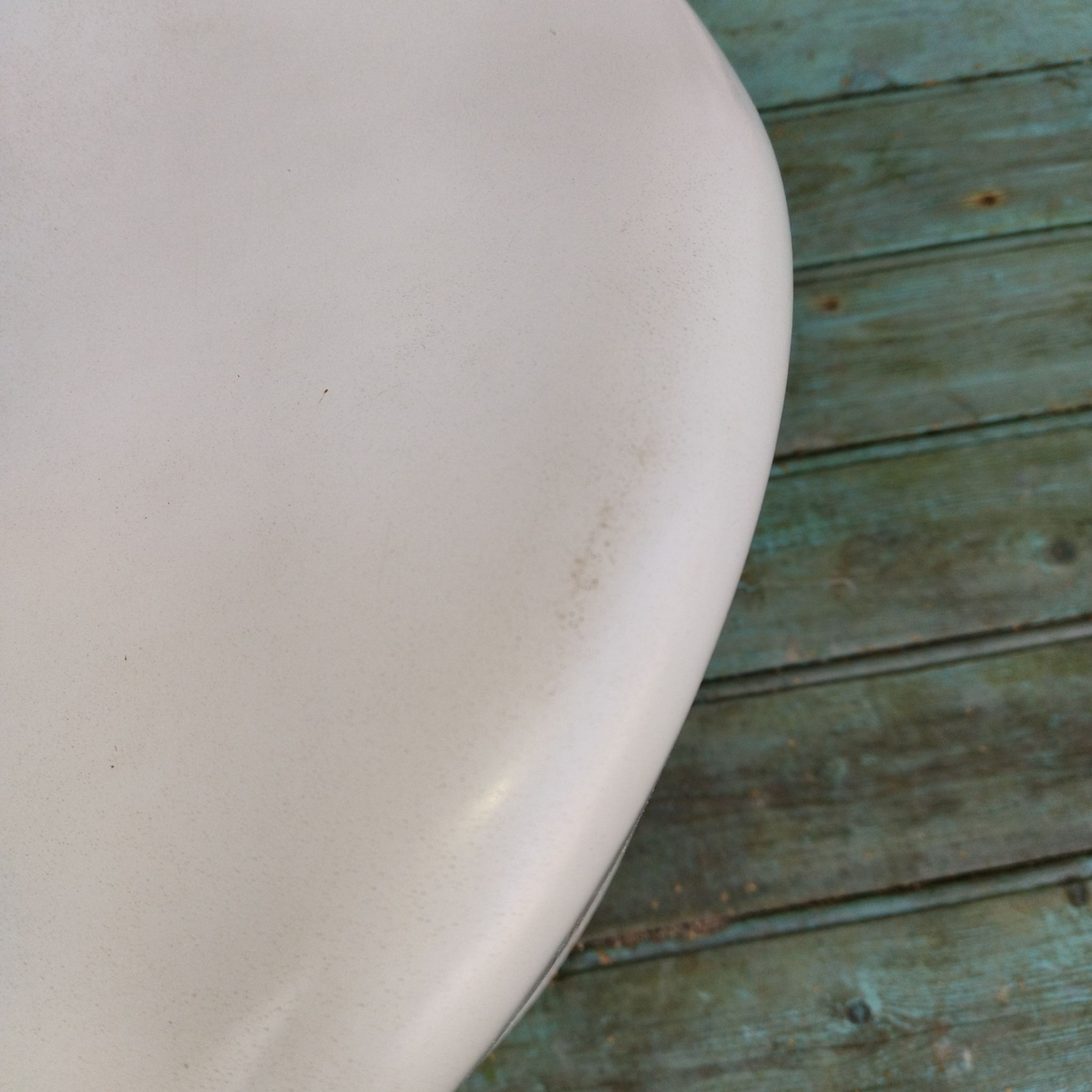 Pouf plastique Douglas Mont ancienne édition