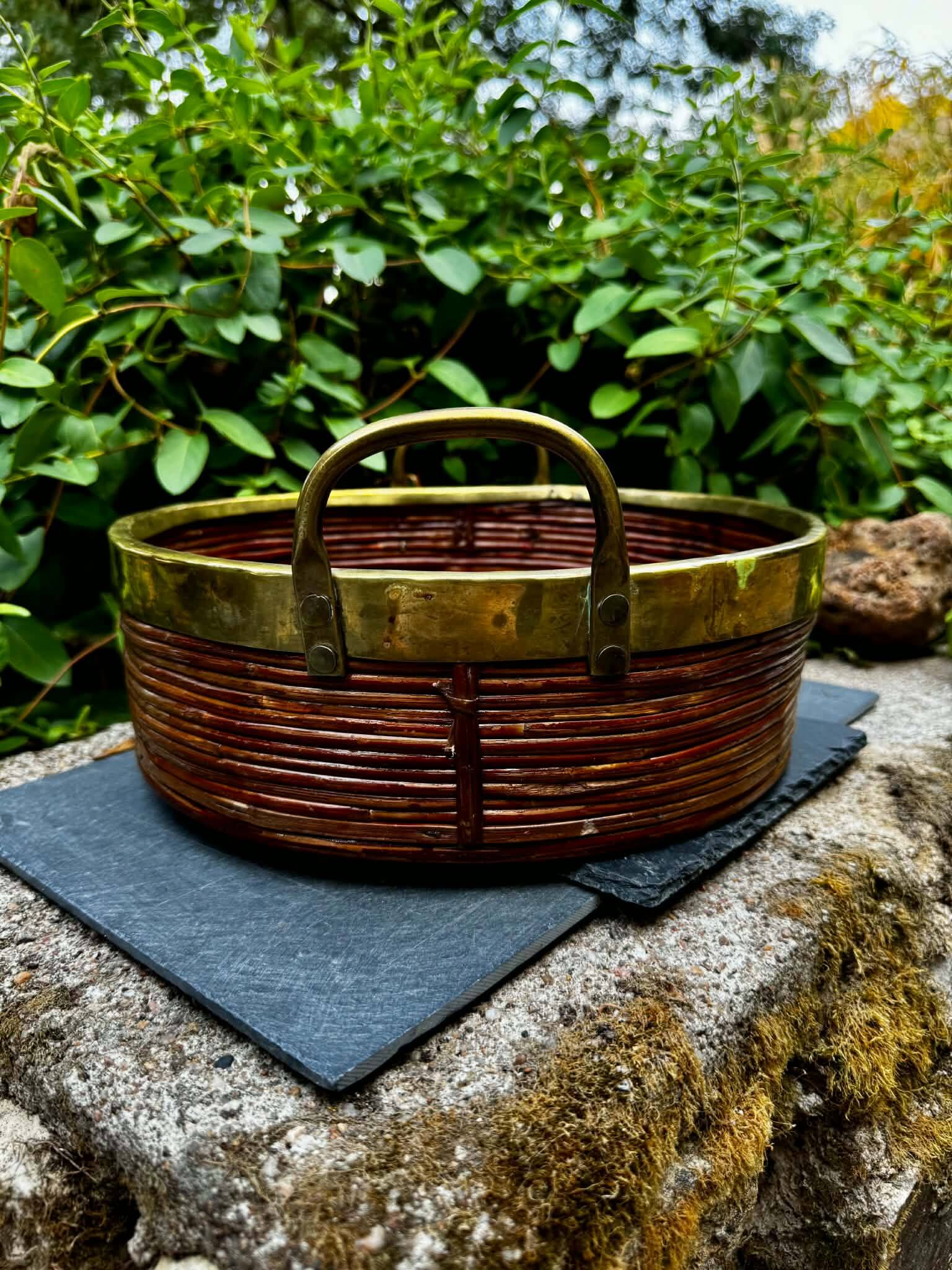 Gabriella Crespi vintage rattan and brass plateau from the 1960s.