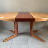 Table scandinave ronde vintage à pied central étoile extensible, éditée par baumann