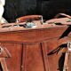 Valise  ancienne en cuir Feiten