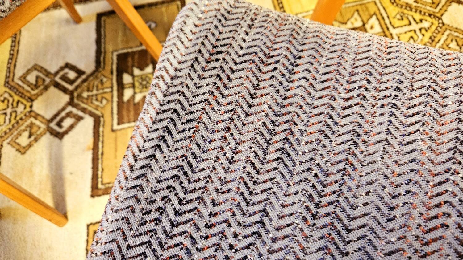 Set of 4 vintage 1960s Scandinavian chairs