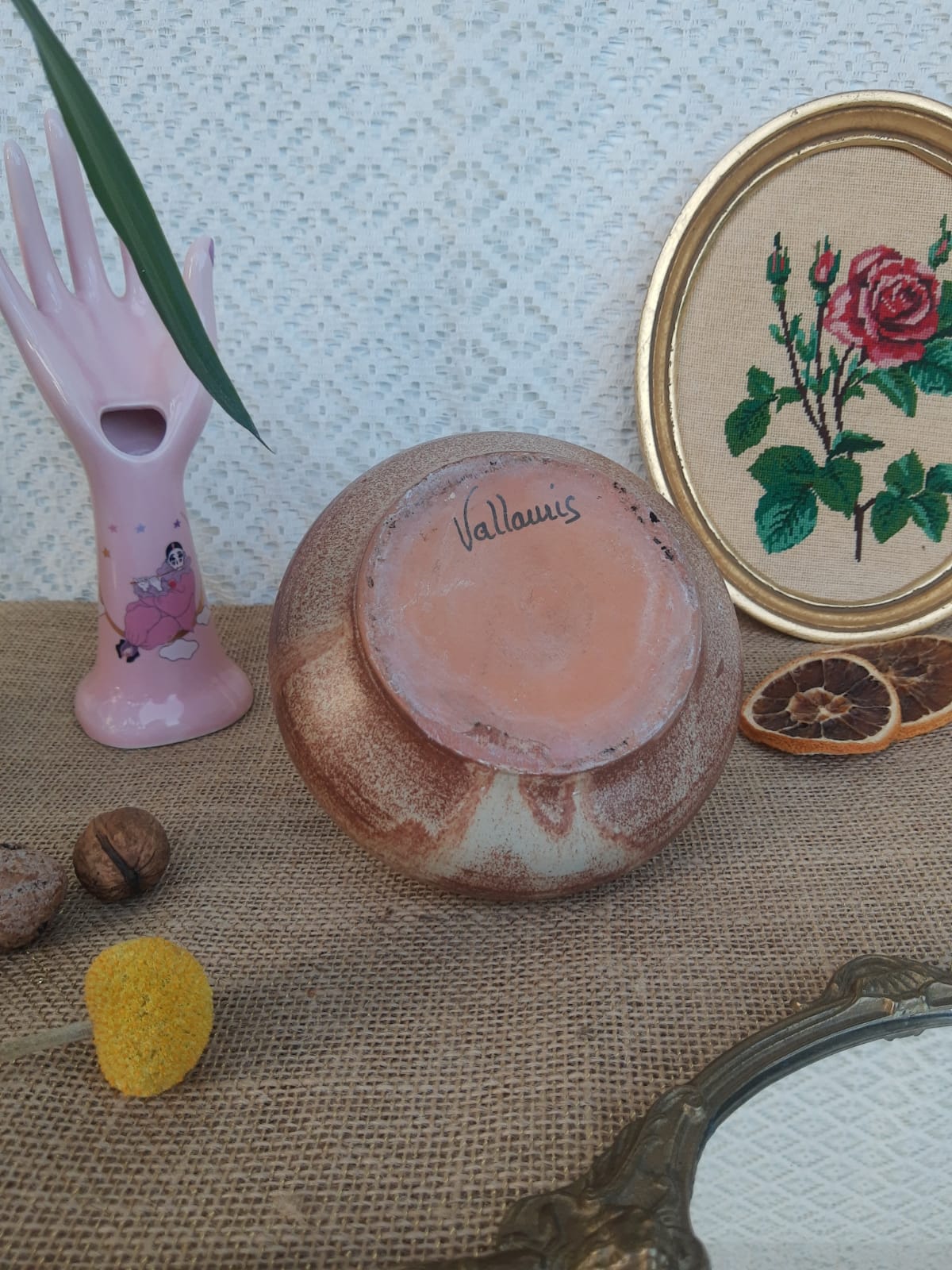 Vase pique flower in sandstone signed Vallauris vintage