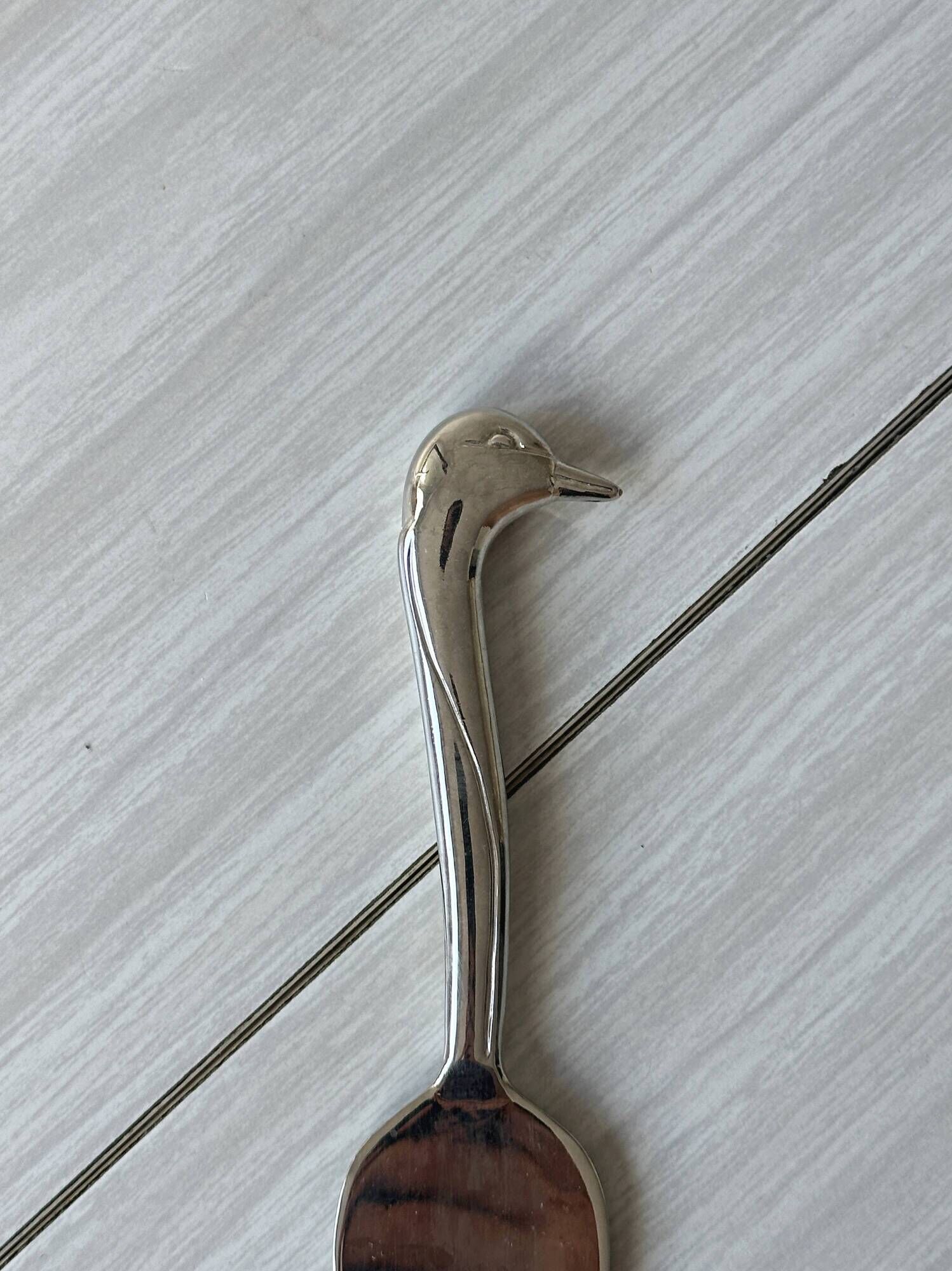 Metal foie gras spoon