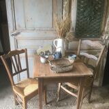 Farmhouse table