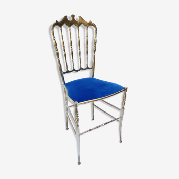 Chiavari chair in brass and blue velvet