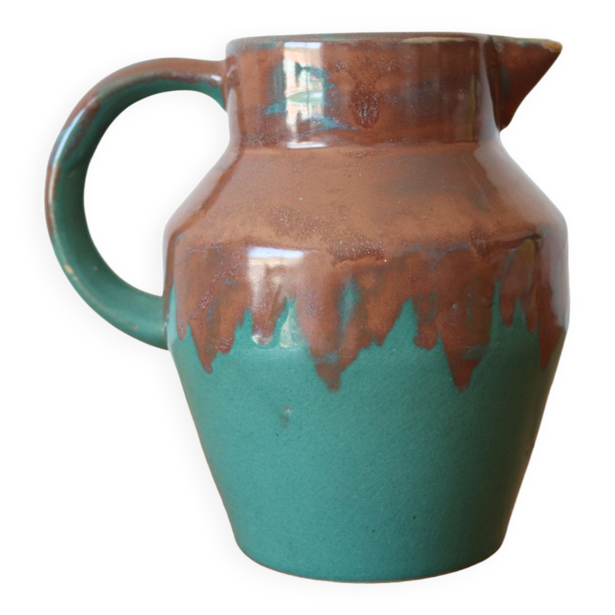 Pitcher in sandstone