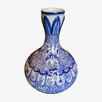 Blue and white soliflore vase