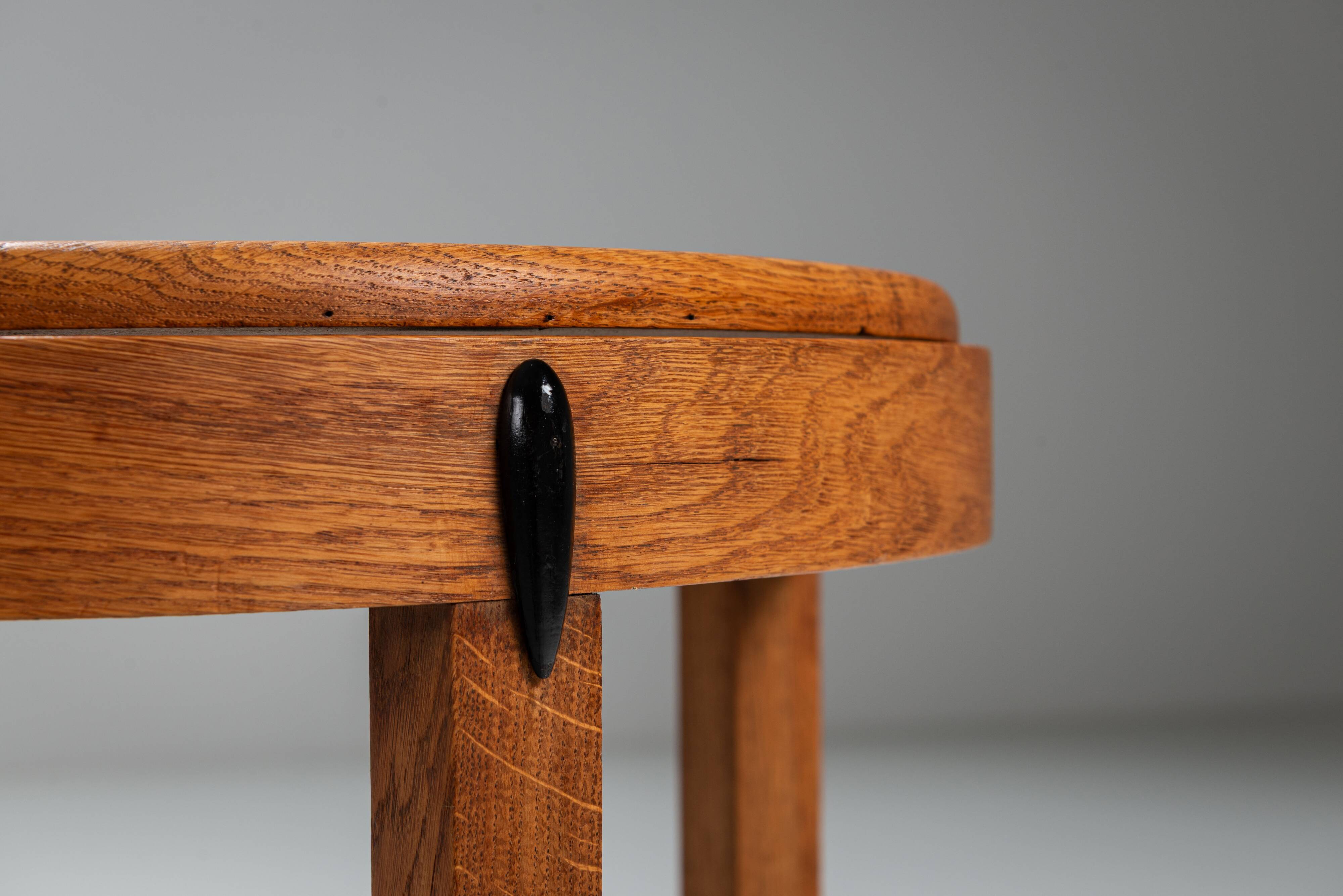 Art Deco Amsterdamse School round sidetable