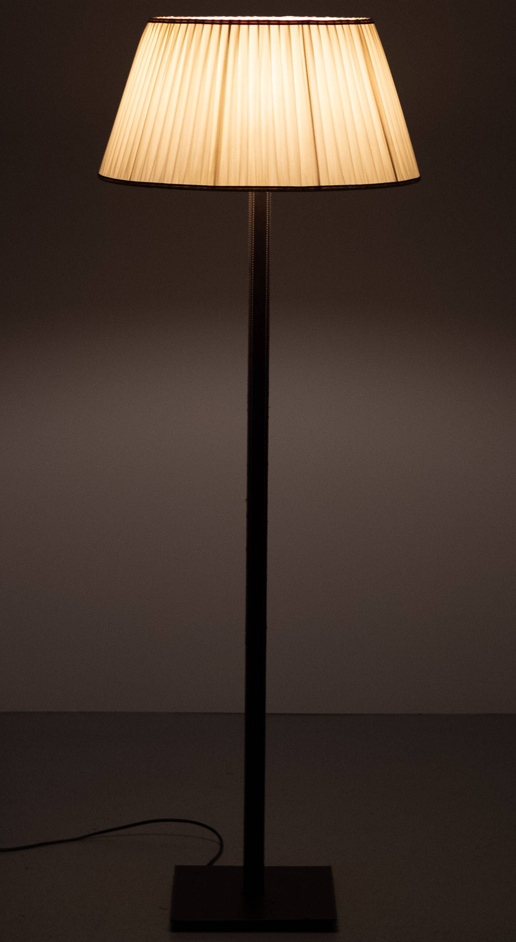 Stich Leather Floor lamp manufactured by SCE France