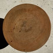 Table d'appoint en manguier massif naturel (monoxyle) piètement conique min