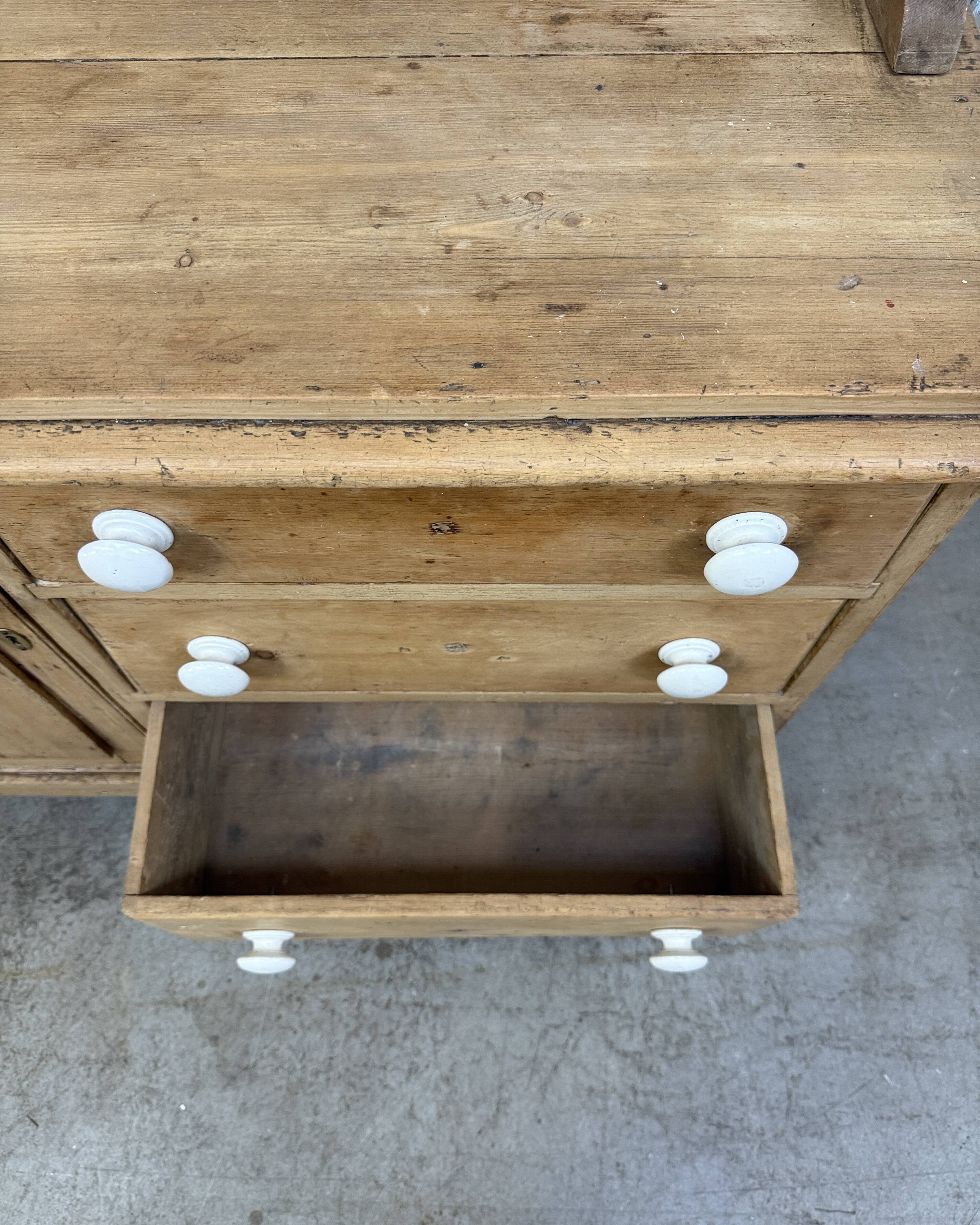 Antique English two-body buffet in solid pine (renovated)