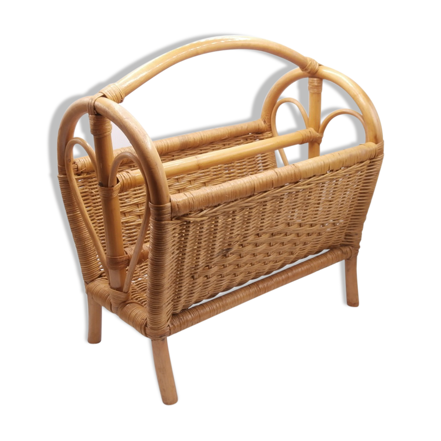 Magazine rack wicker and rattan