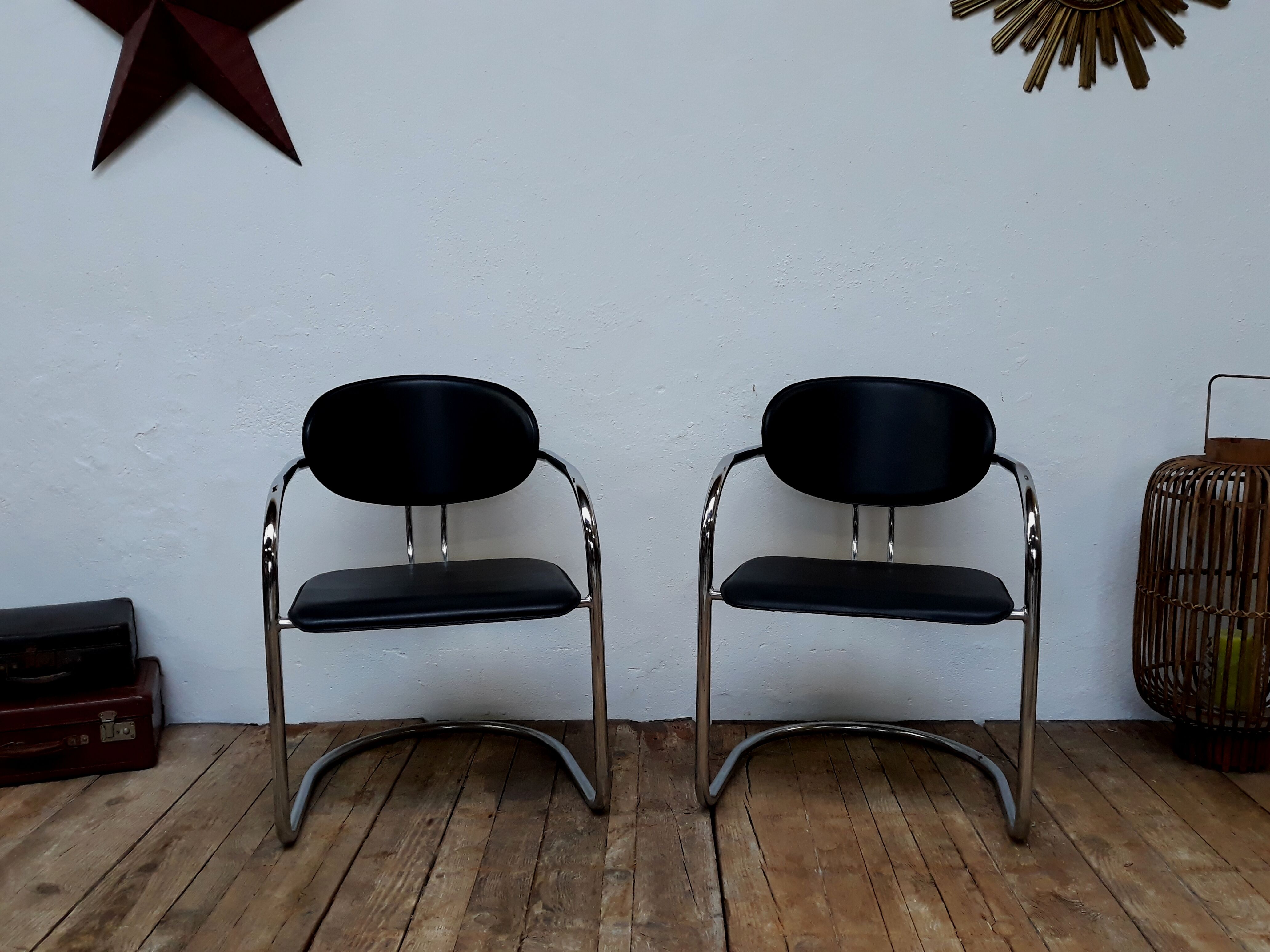 2 armchairs vintage chromed metal and Italian design leather
