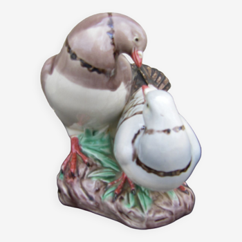 Couple of porcelain birds