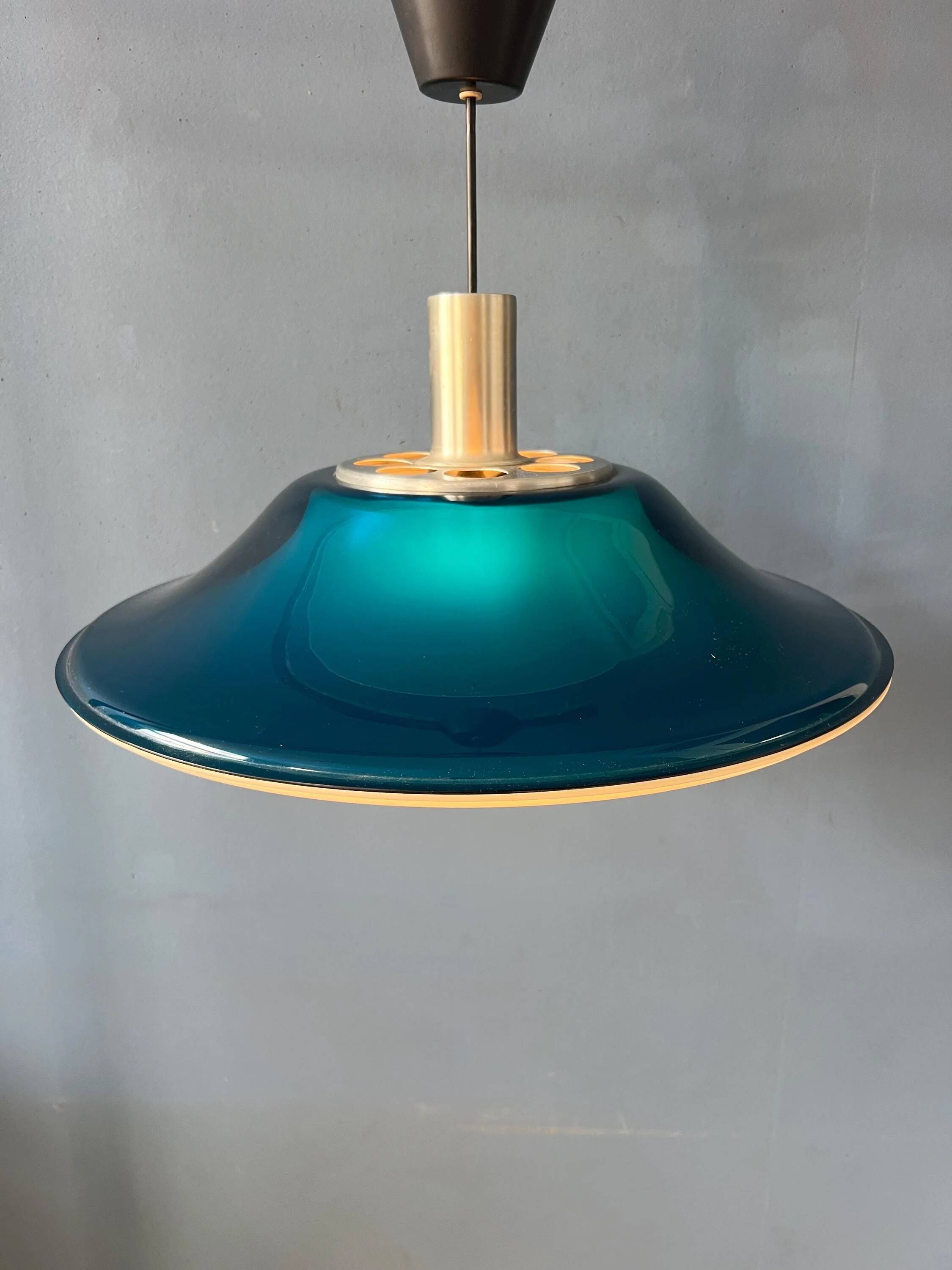 Suspension Space Age UFO blue flying saucer