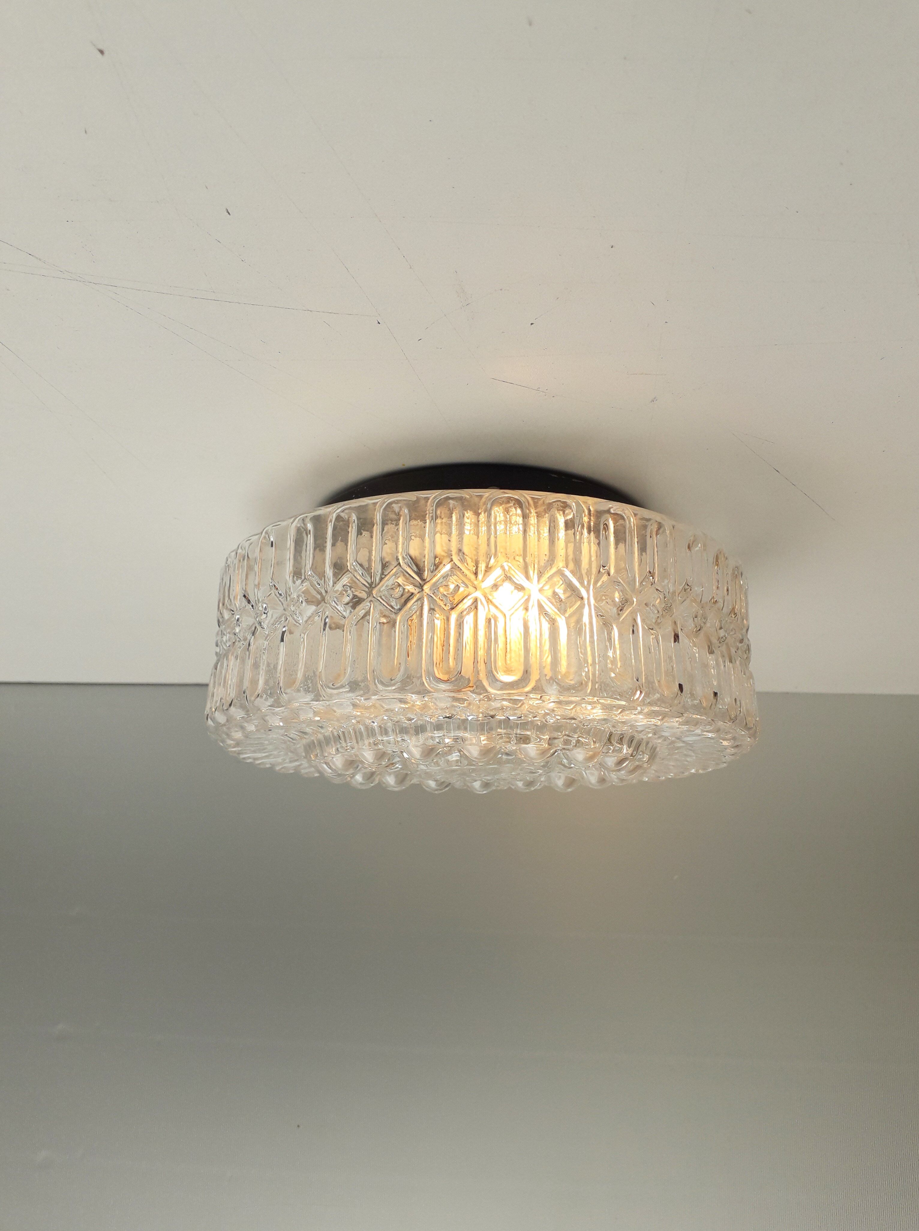 Vintage ceiling lamp / wall lamp - Molded glass - Round shape - 1970