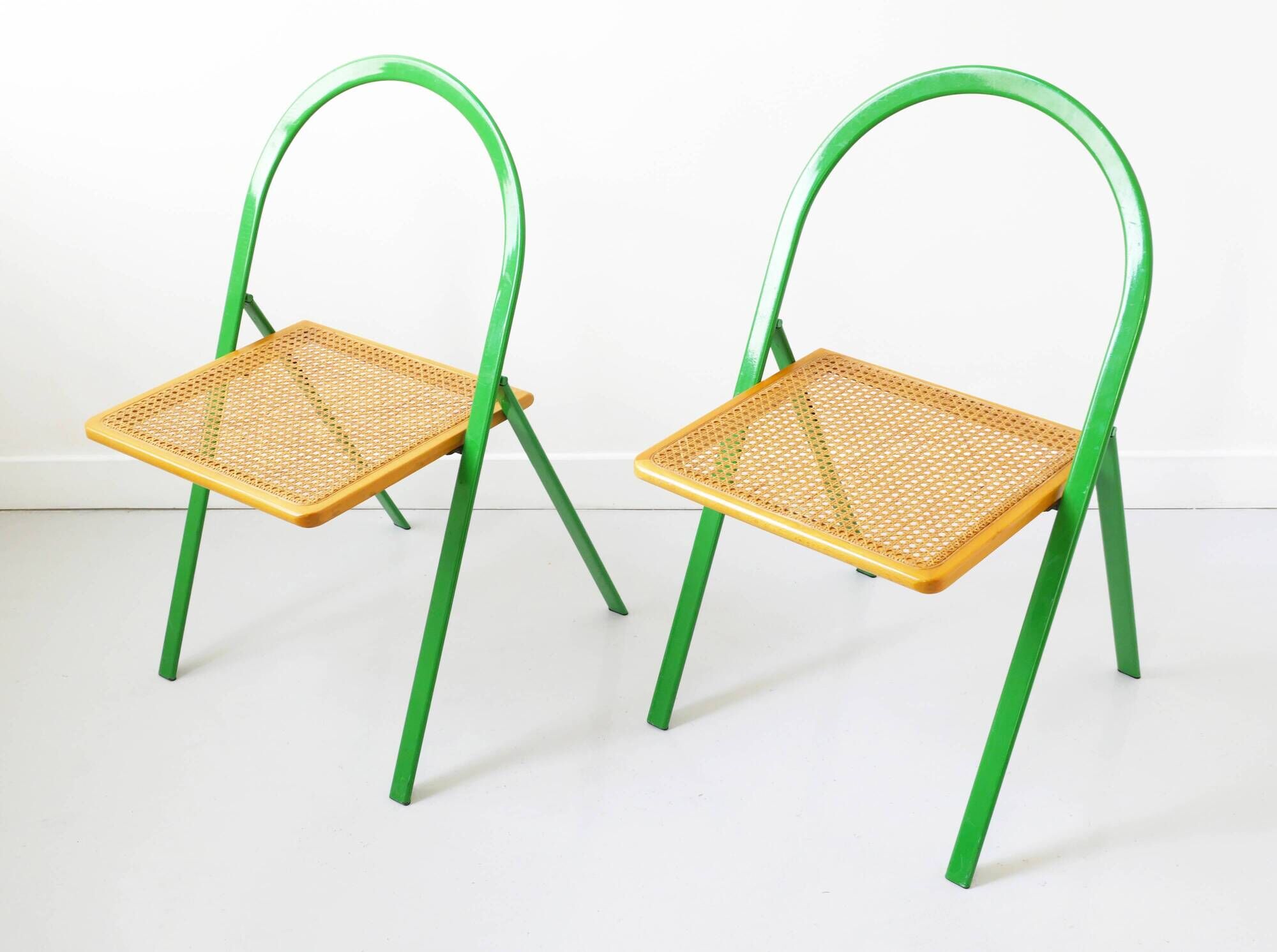 2 Chaises pliantes en cannage Giorgio Cattelan
