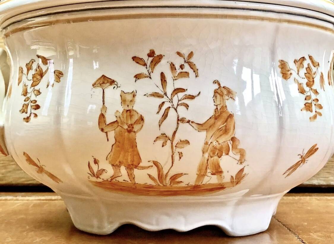 Ancienne soupière légumier Longchamp décor Moustiers Olerys 2