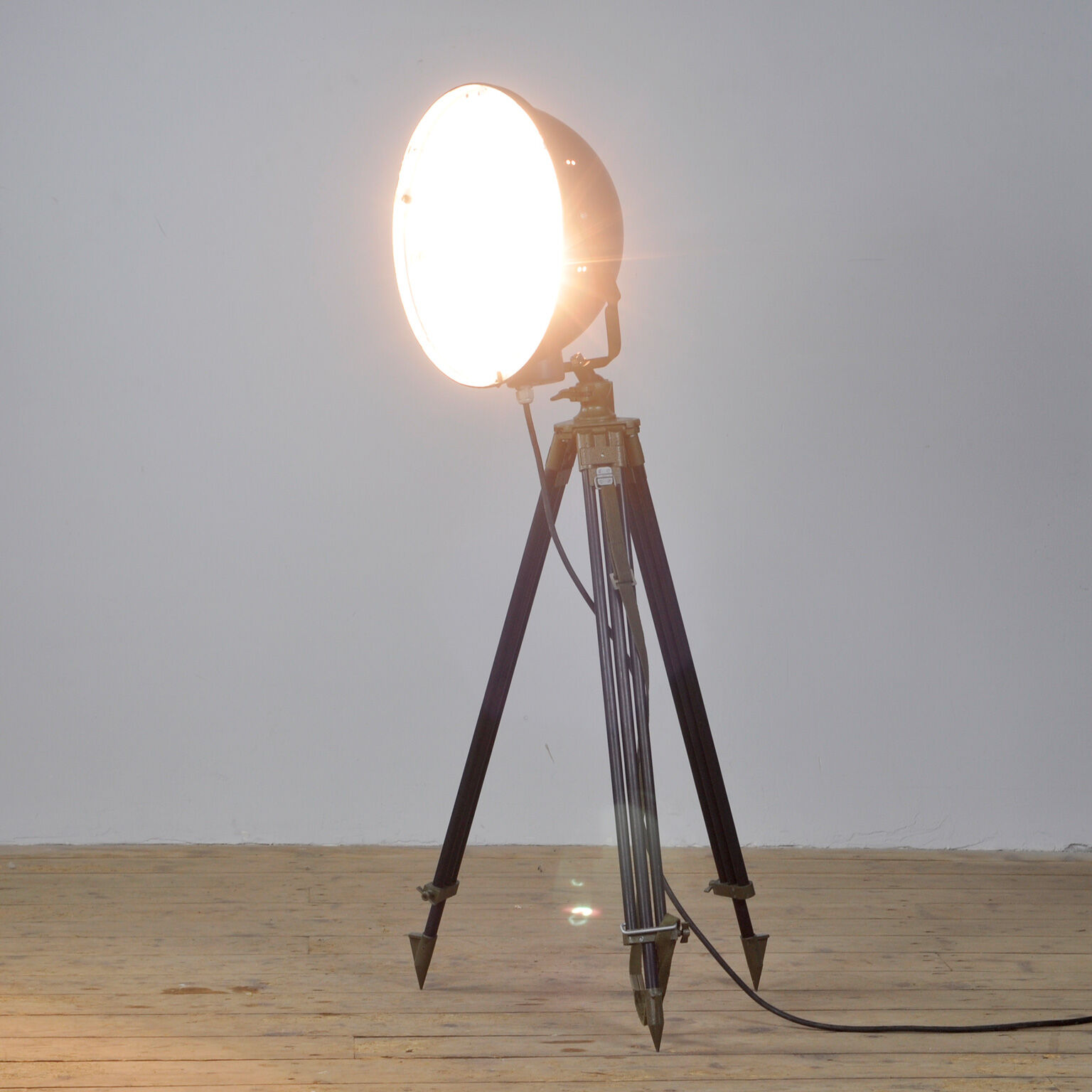 Industrial tripod floor lamp, 1970s