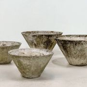 A pair of Willy Guhl planters. Switzerland 1960s