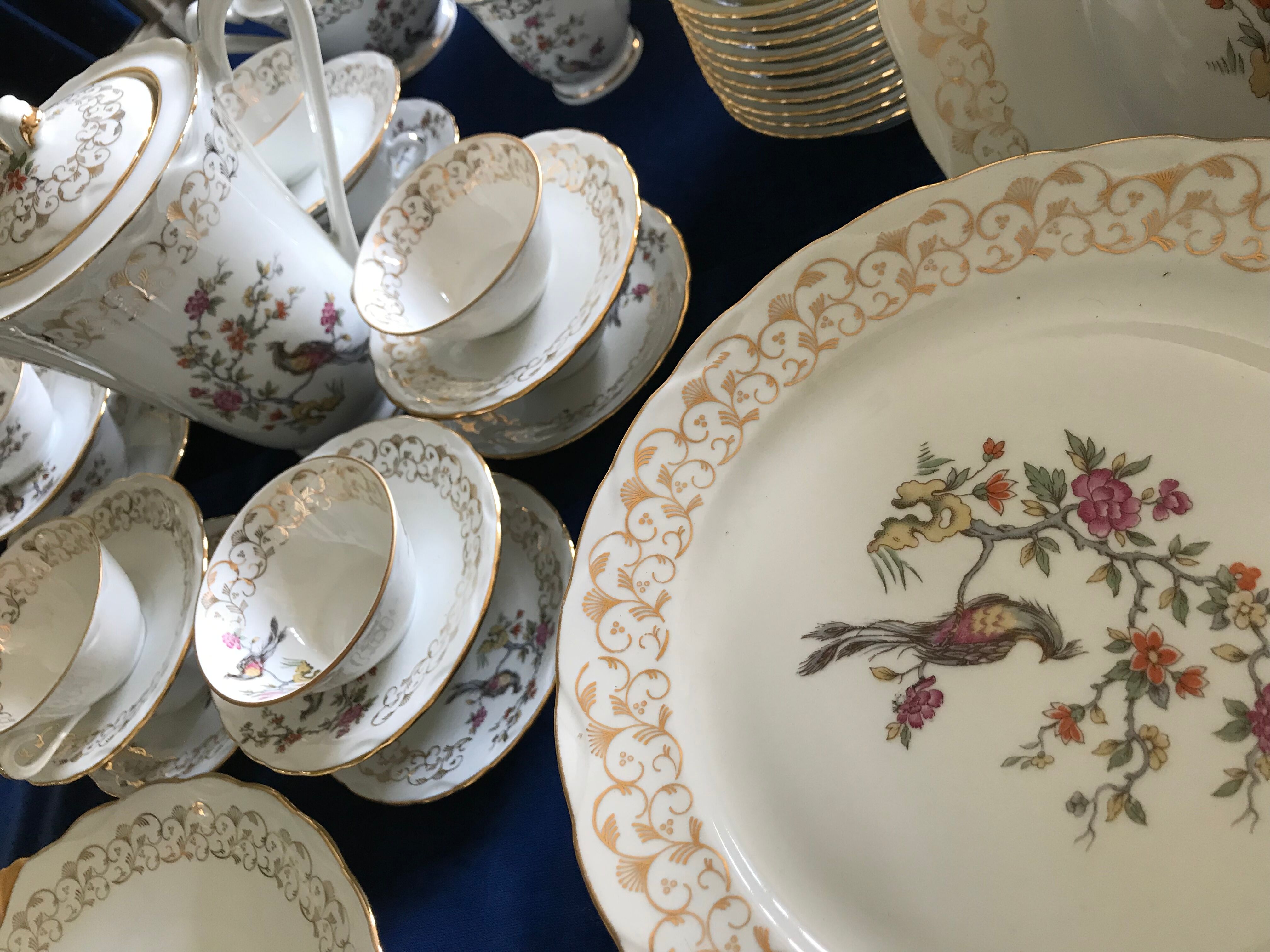 Table service set in Limoges porcelain 81 pieces