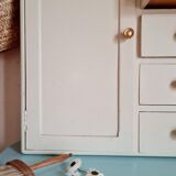 White antique medicine cabinet