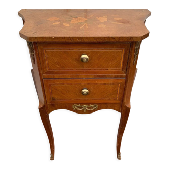 Chest of drawers in Louis XV style marquetry