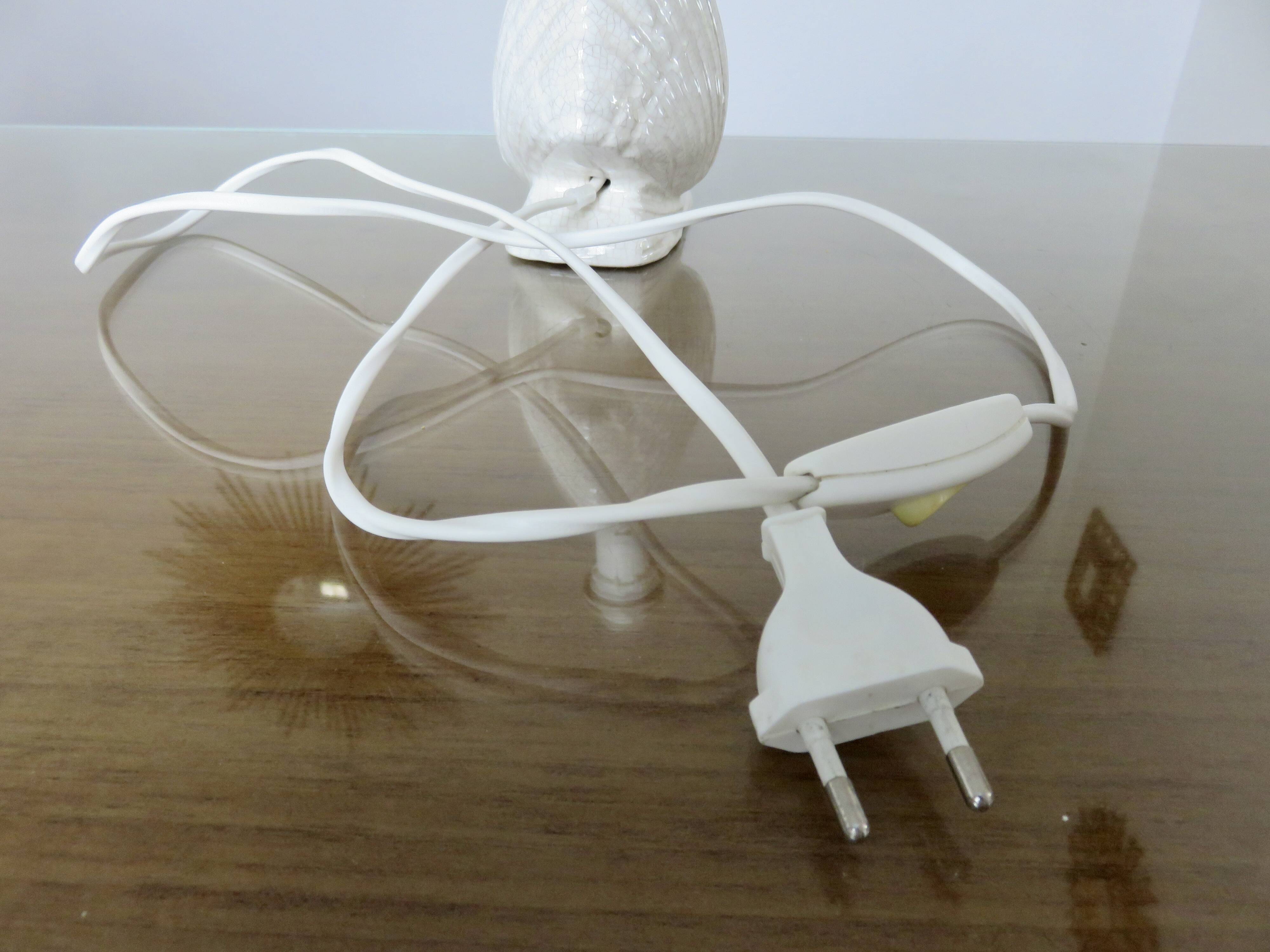 Italian "shell" lamp in cracked ceramic from the 70s and 80s