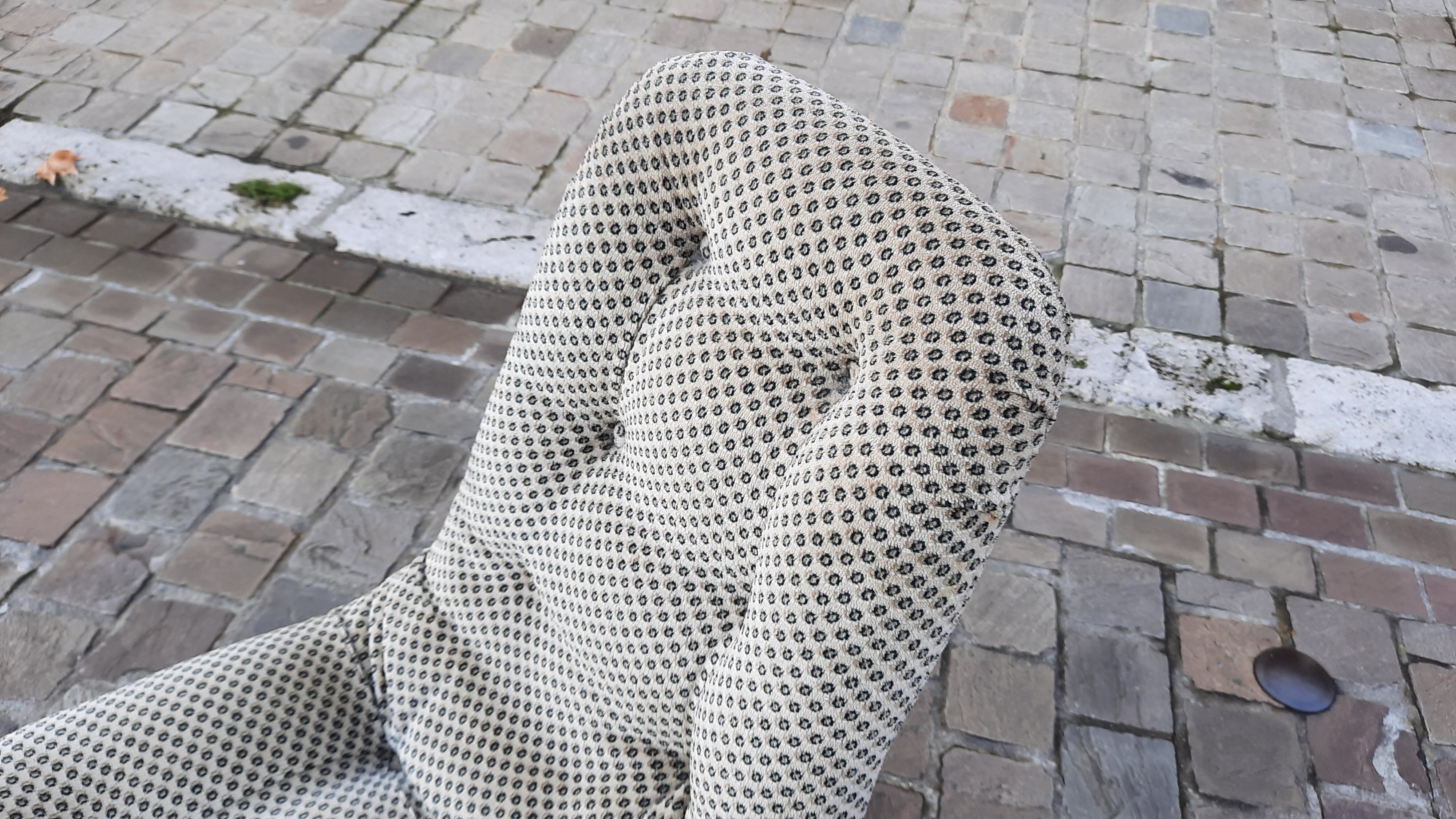 3 rotating vintage armchairs