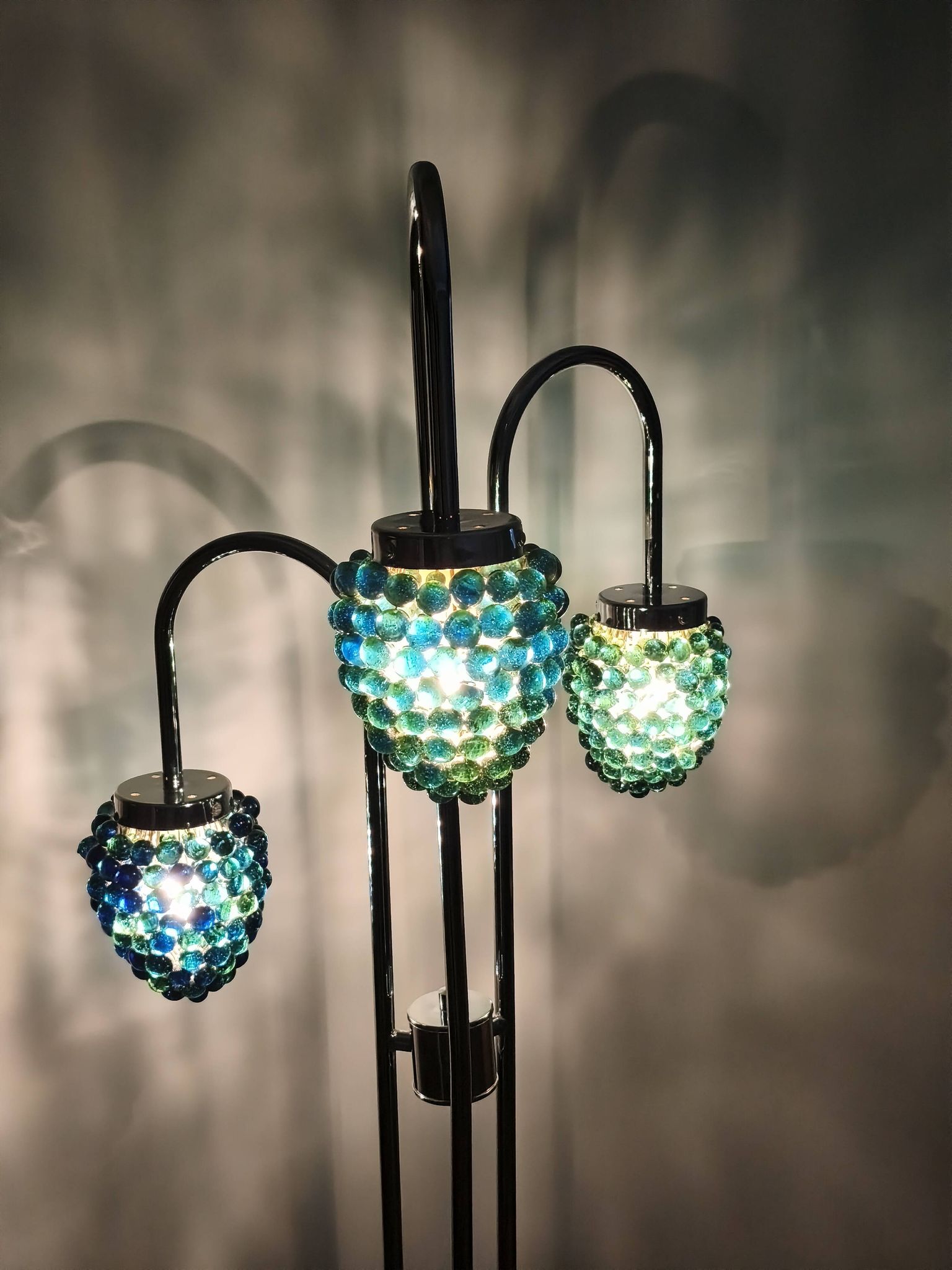 Lampadaire  cascade « Grappes de raisins » en verre multicolore