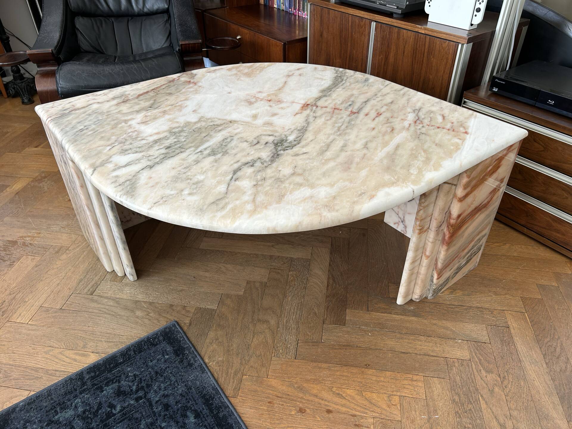 Water droplet marble coffee table design from the 70s.