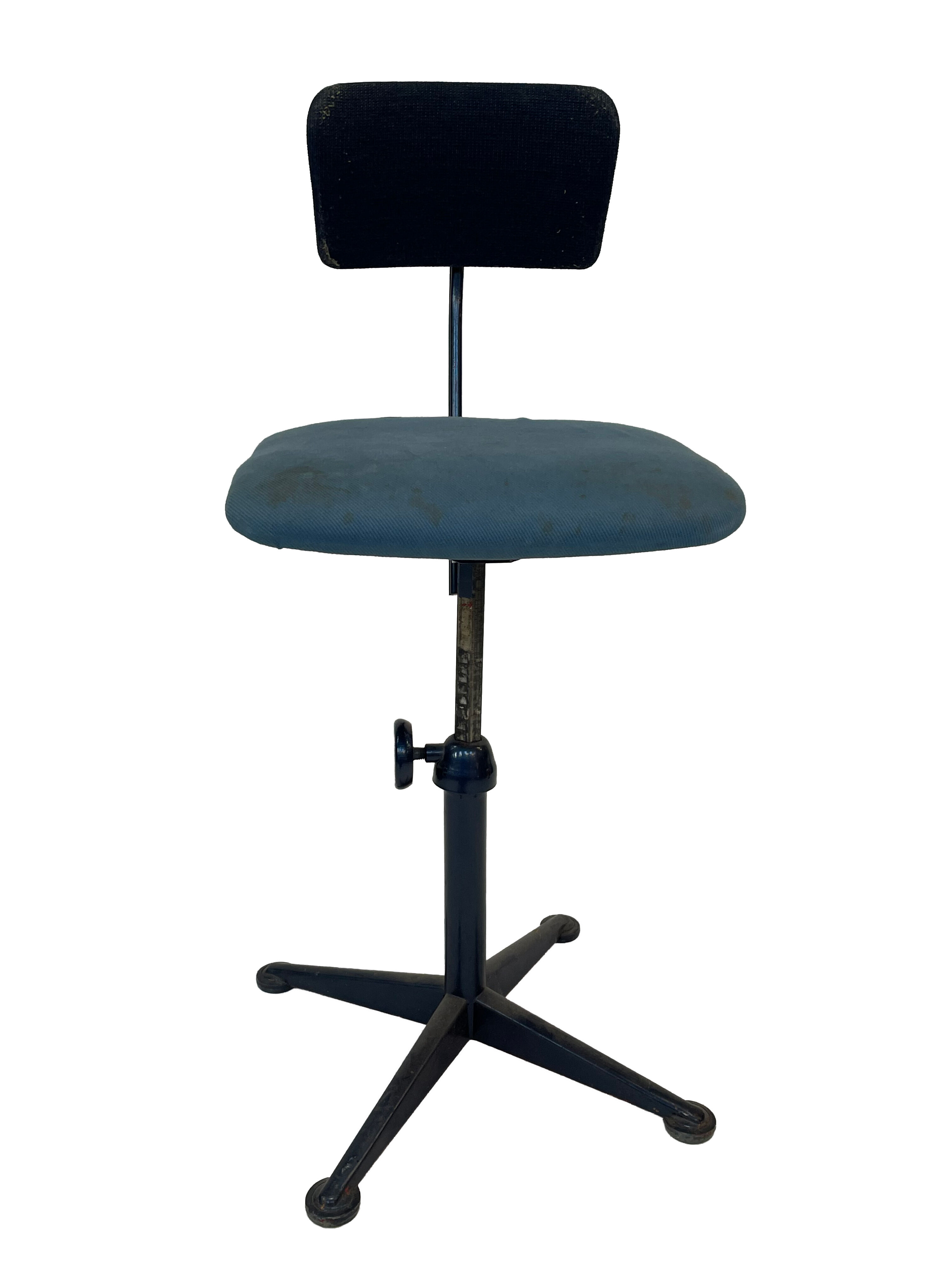 Friso Kramer work chair from Ahrend de Cirkel dutch design