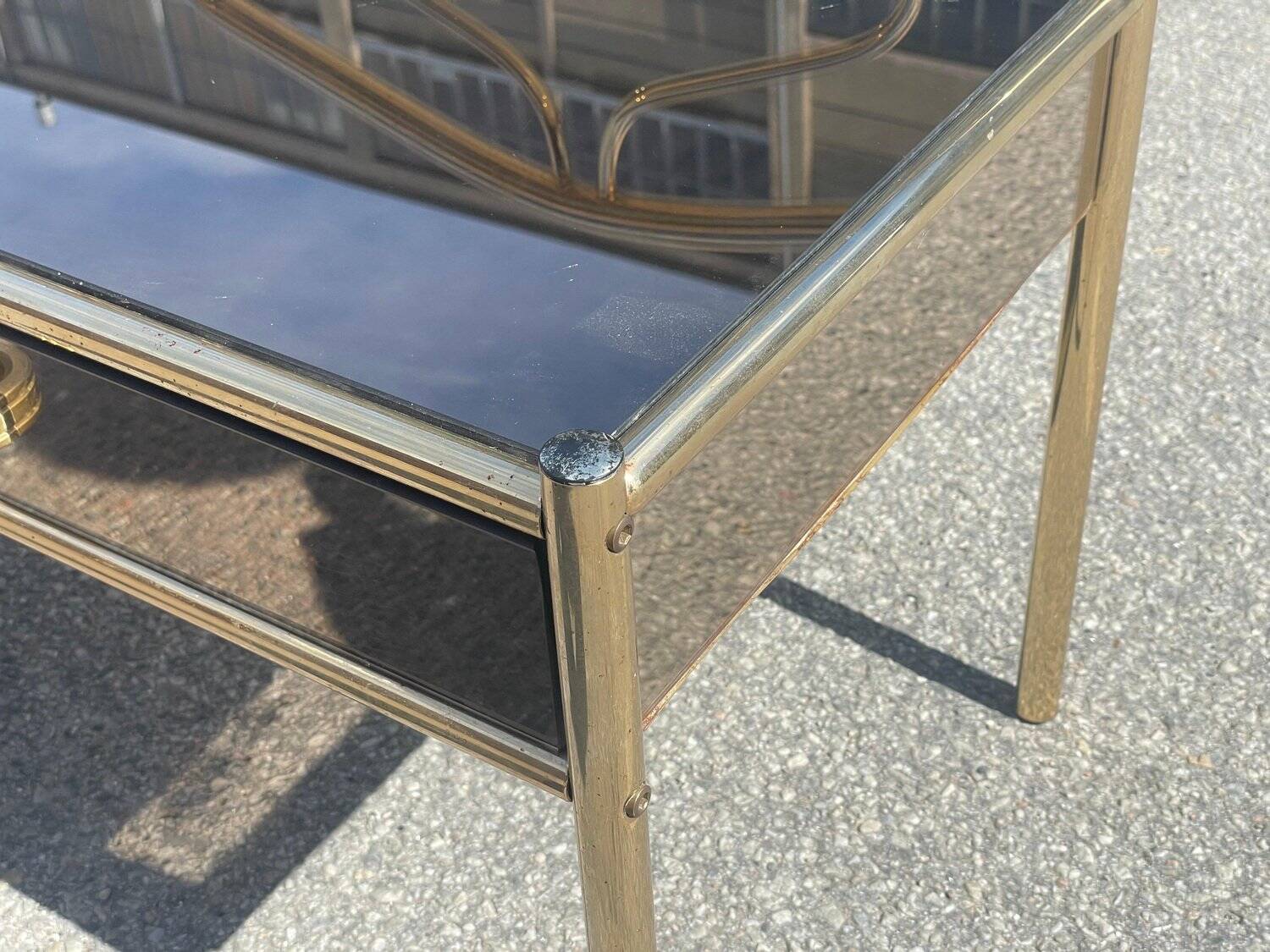 Set of 2 bedside tables in chrome-plated brass with mirrored glass effect, 1977