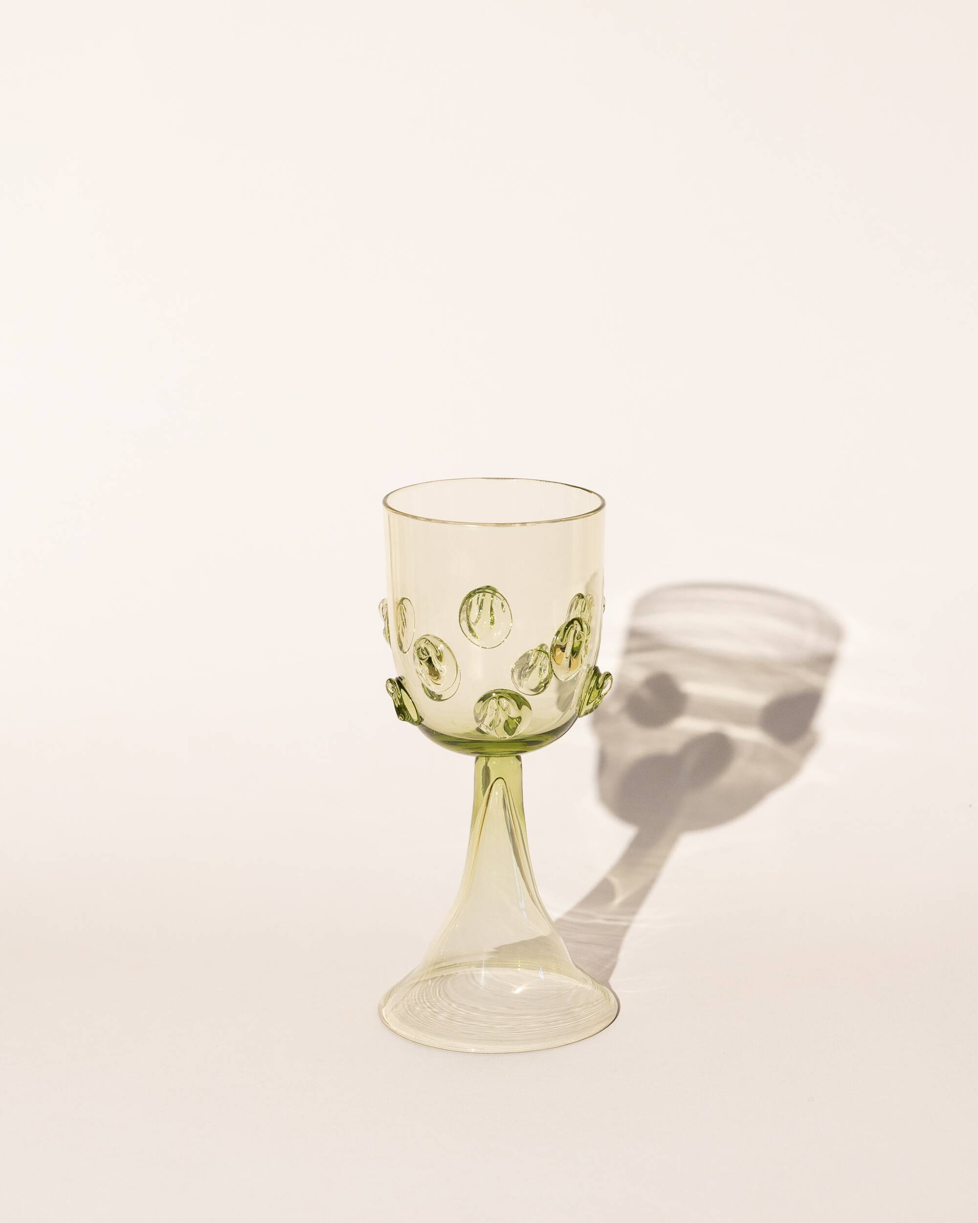 Paire de verres à vin en verre soufflé