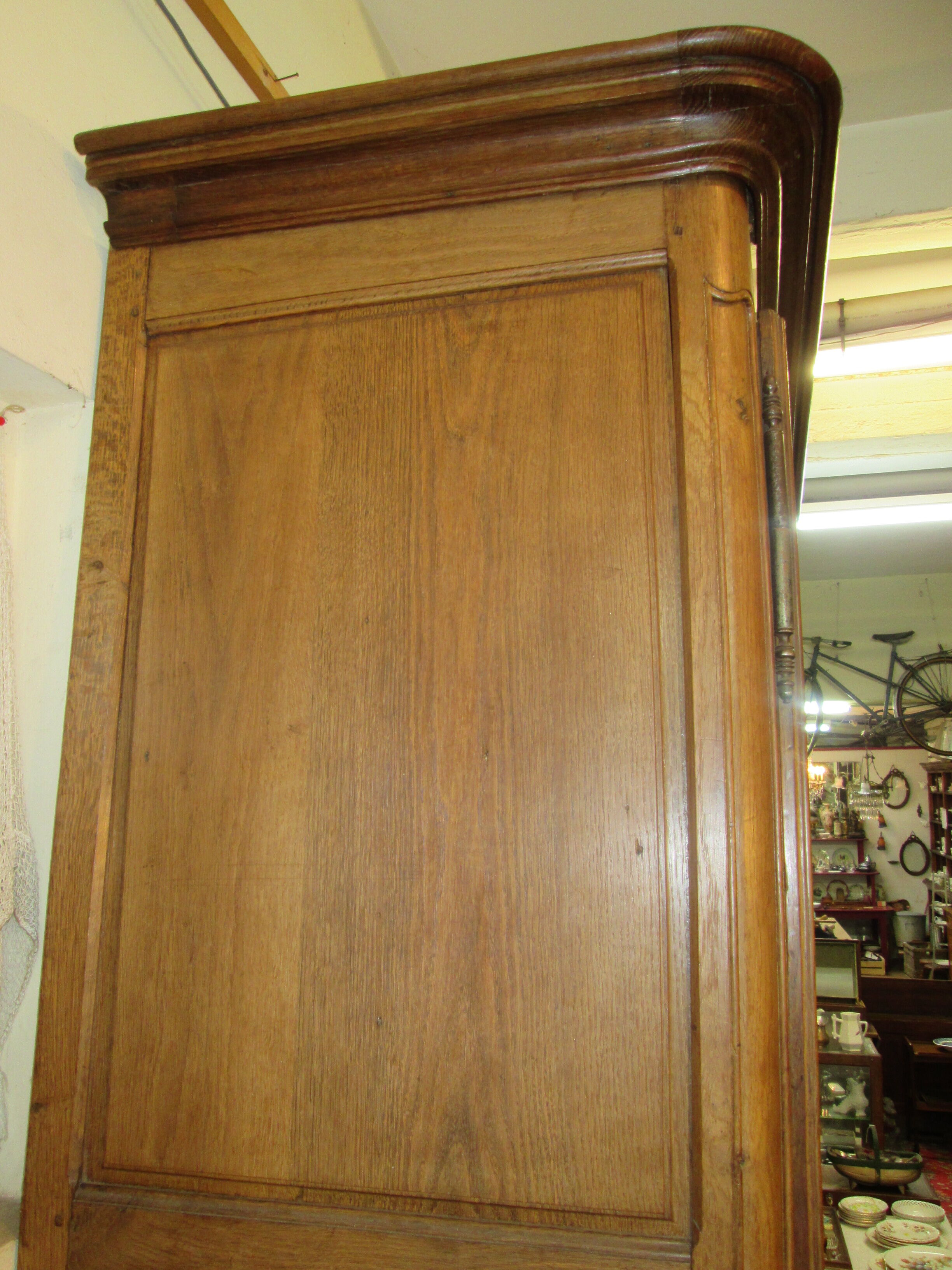 Castle cabinet