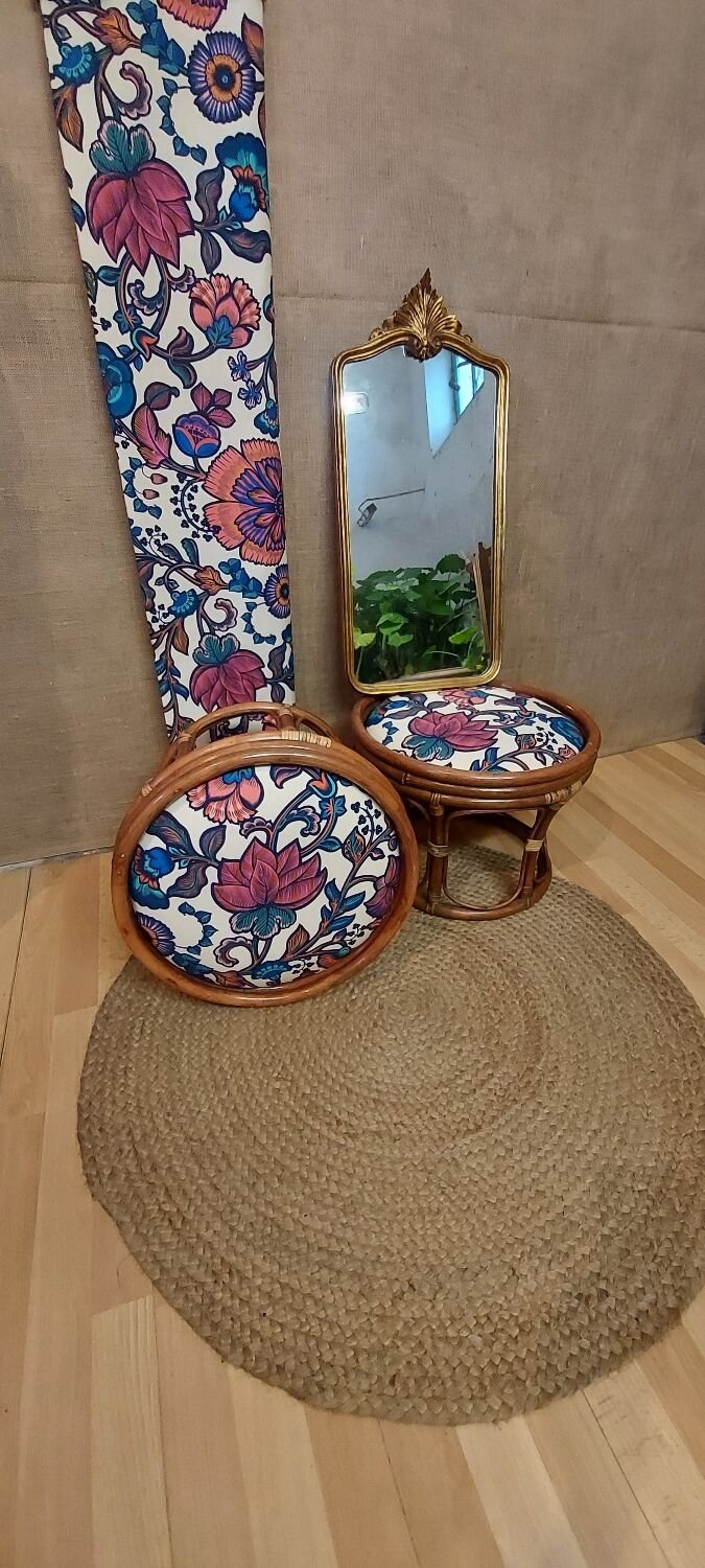 Pair of rattan stools