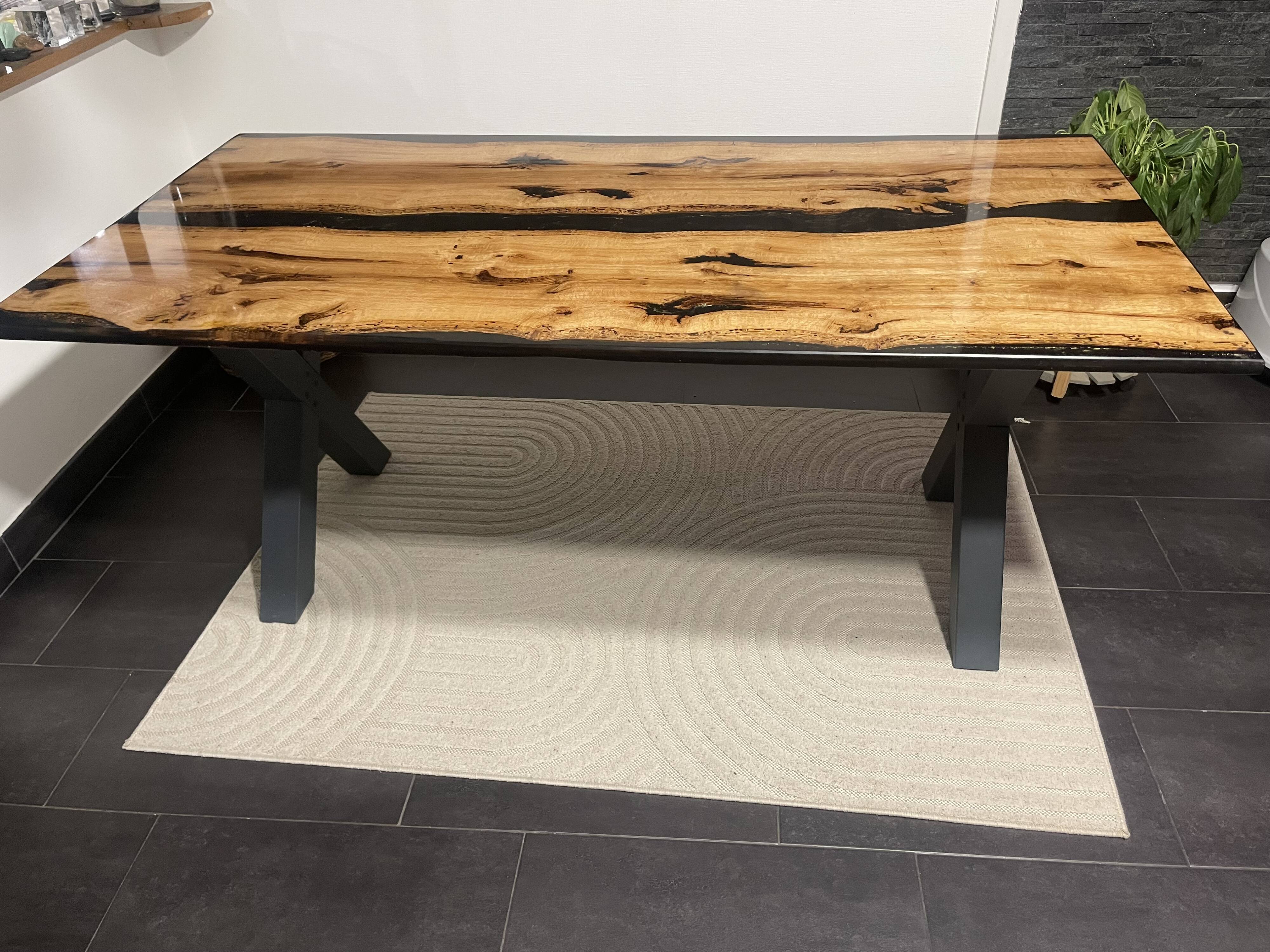 Oak resin table
