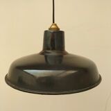 Industrial lamp in enamelled sheet metal