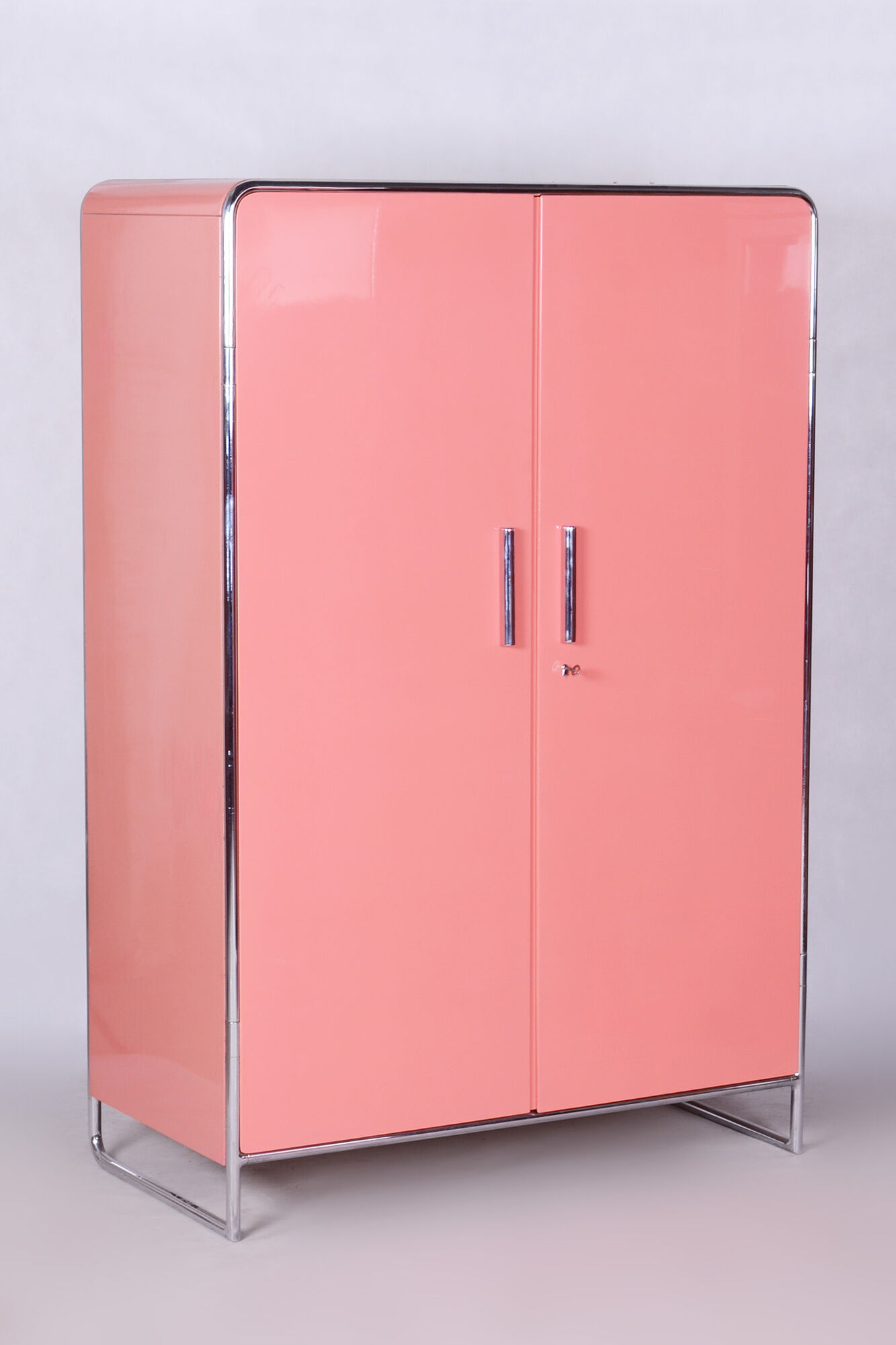 Restored Bauhaus Pair of Wardrobes, H. J. Hagemann, Thonet, Germany, 1930s
