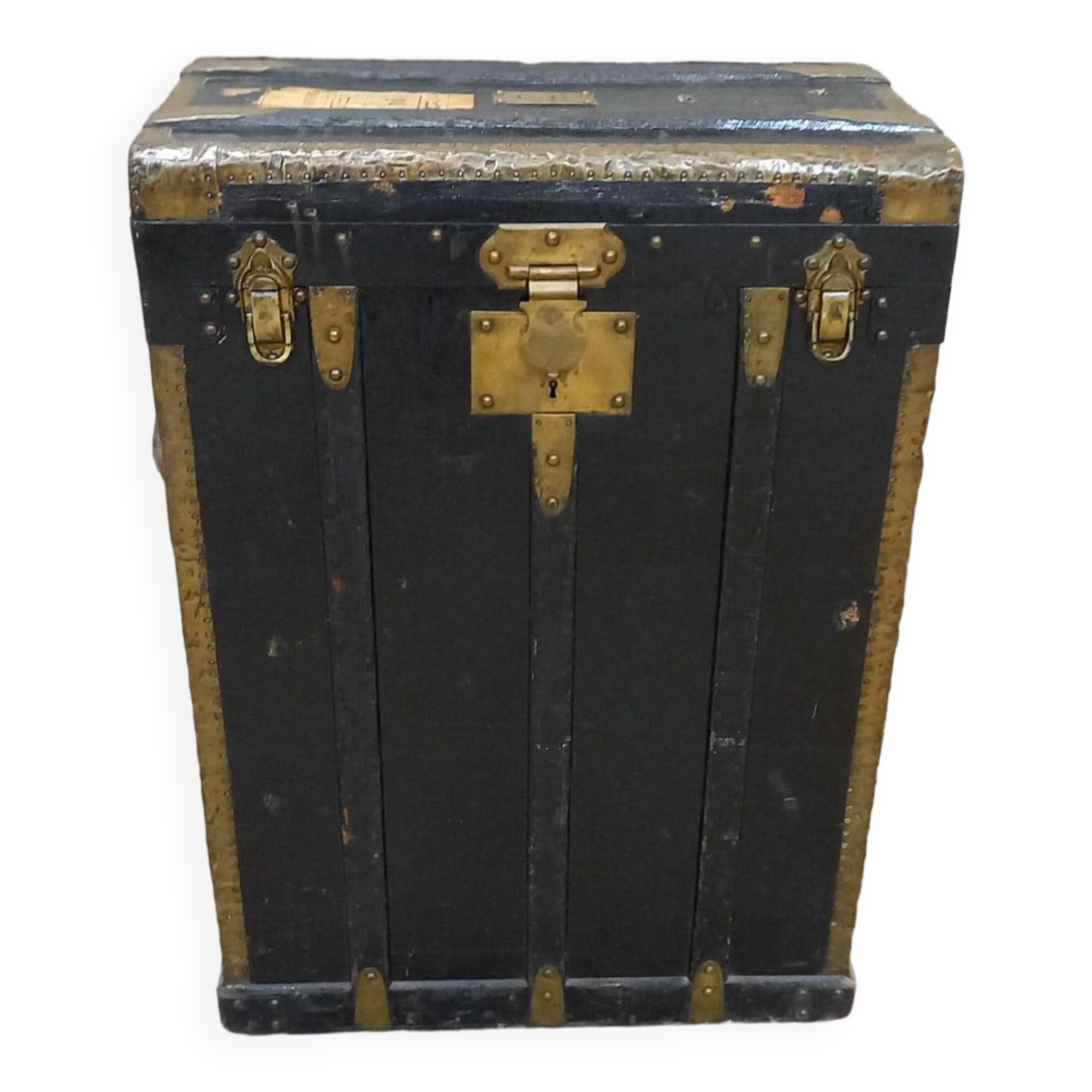 1900s travel trunk